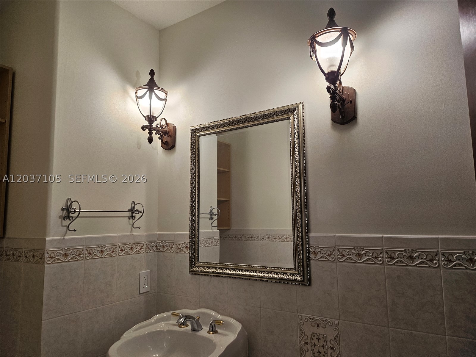 8480 SW 98th St, Miami FL 33156