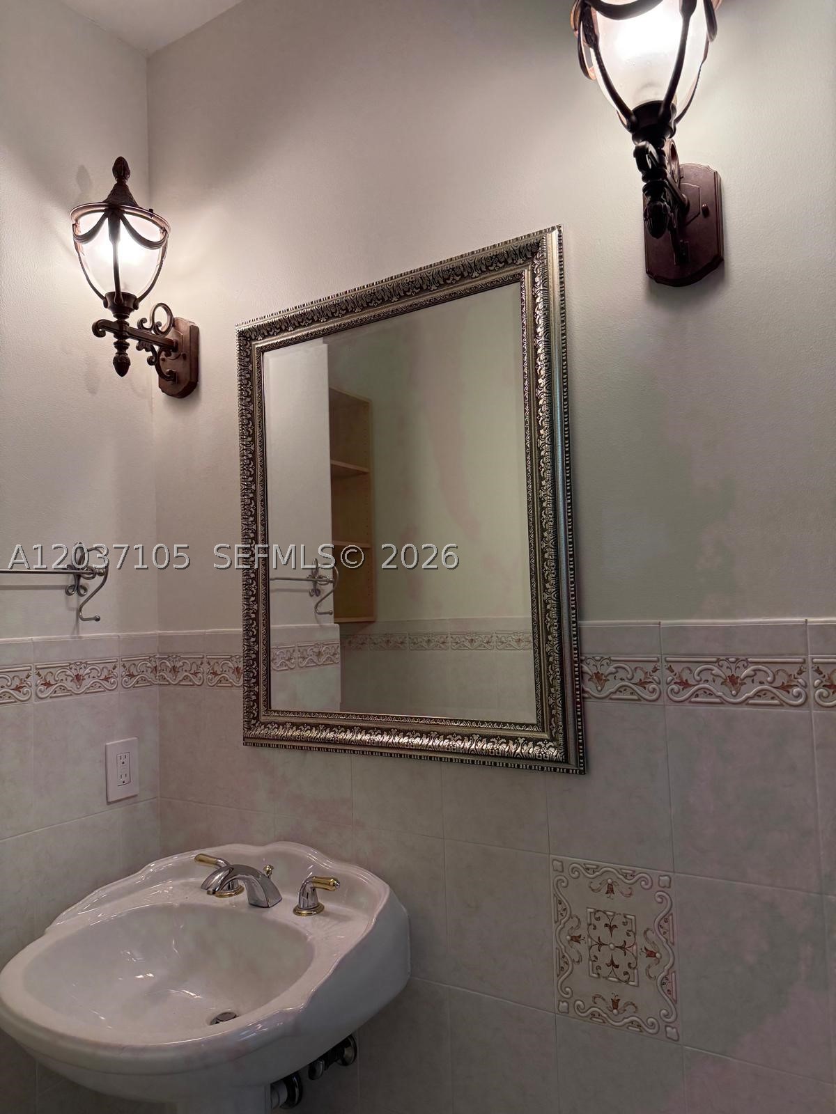 8480 SW 98th St, Miami FL 33156