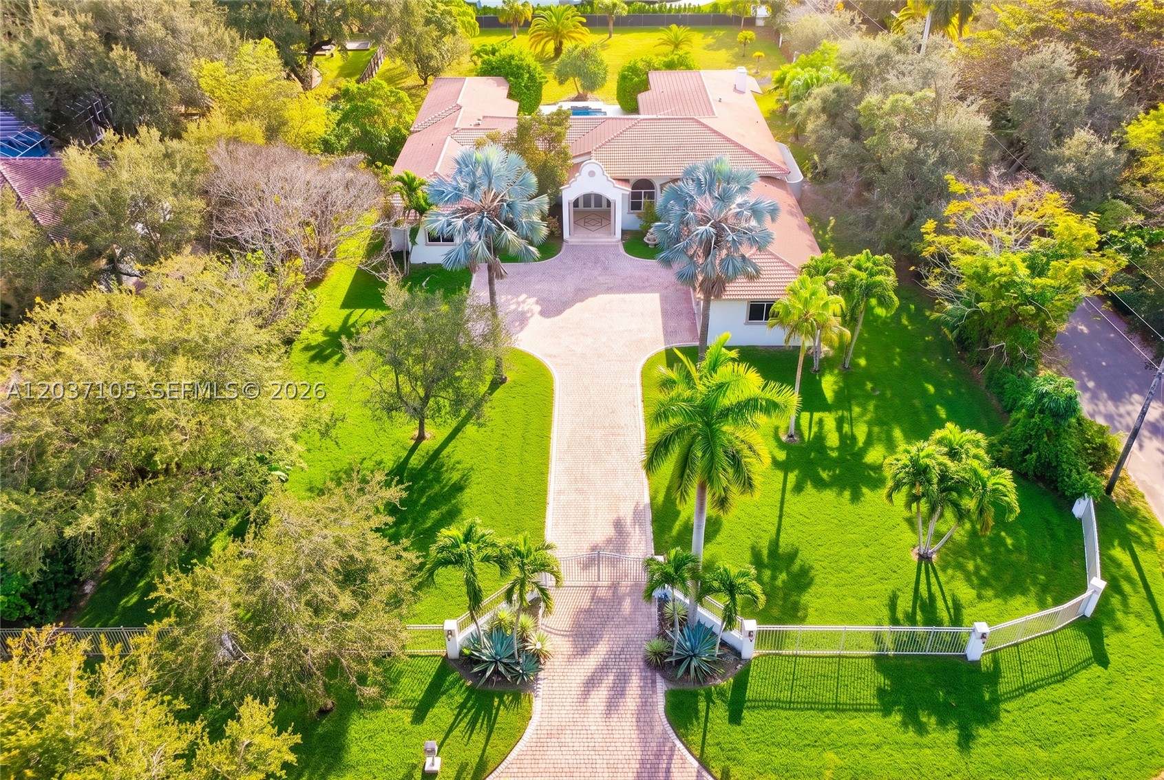 8480 SW 98th St, Miami FL 33156