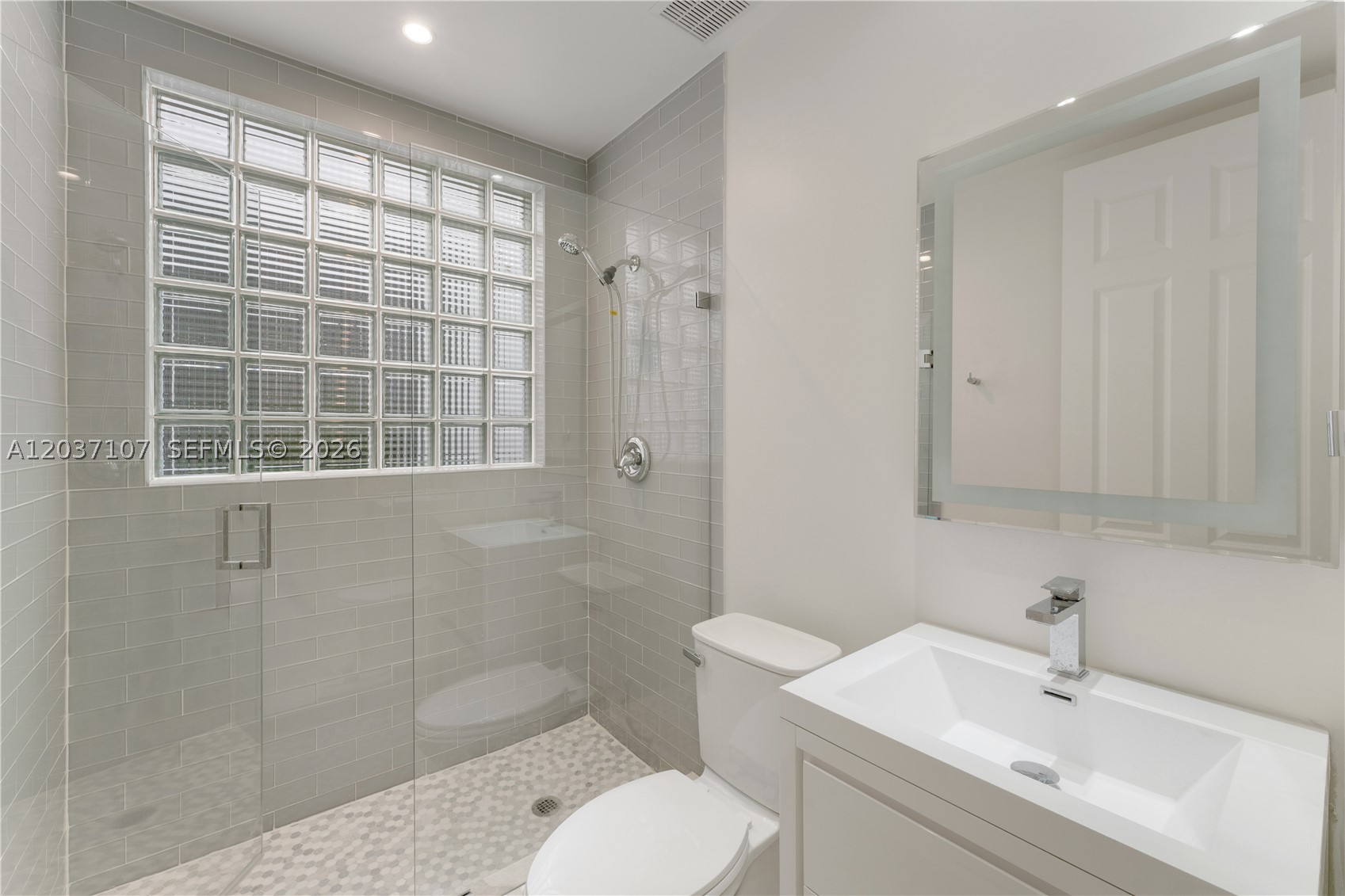 21156 NE 33rd Ave, Aventura FL 33180