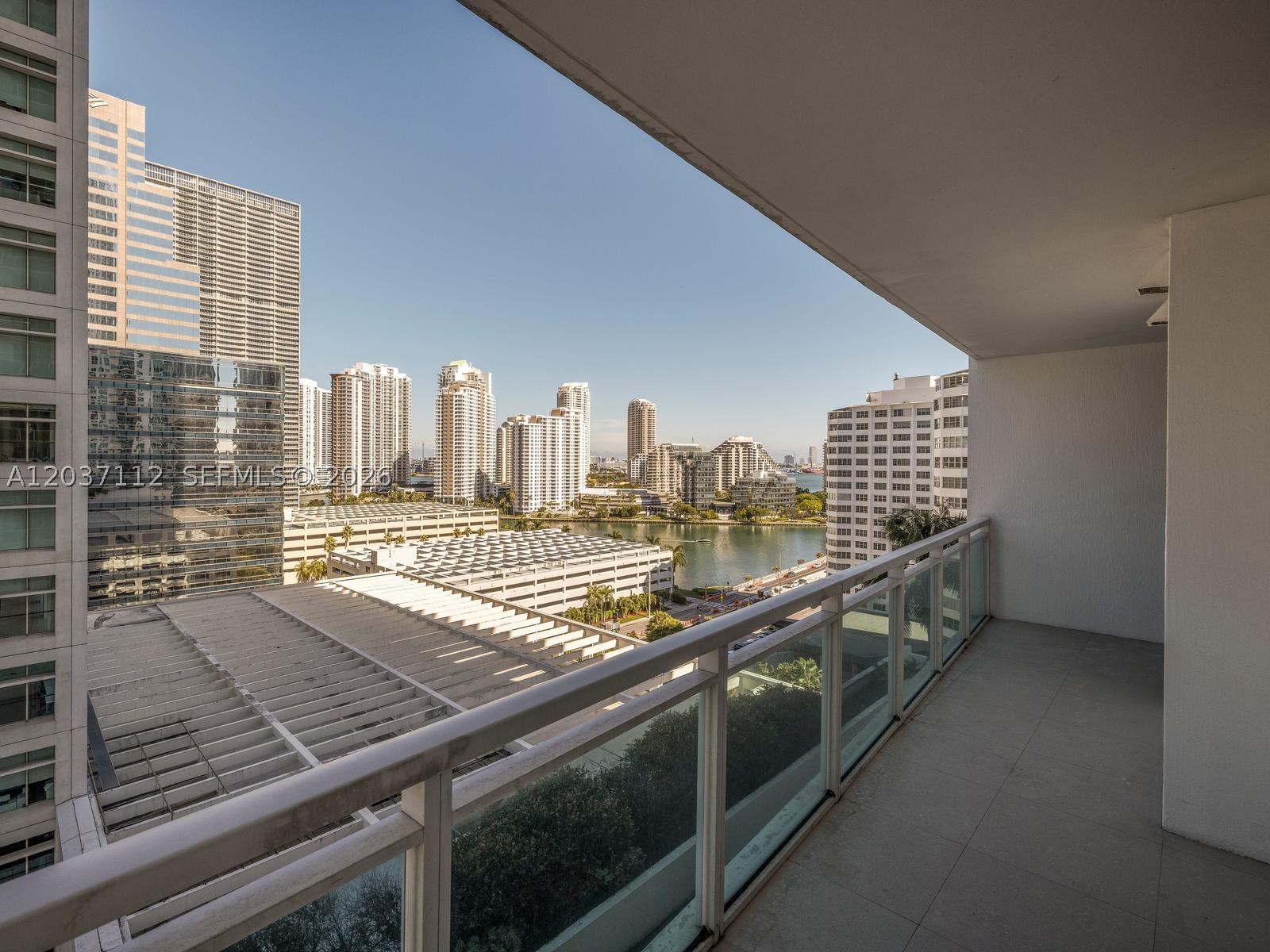 950 Brickell Bay Dr #1404, Miami FL 33131