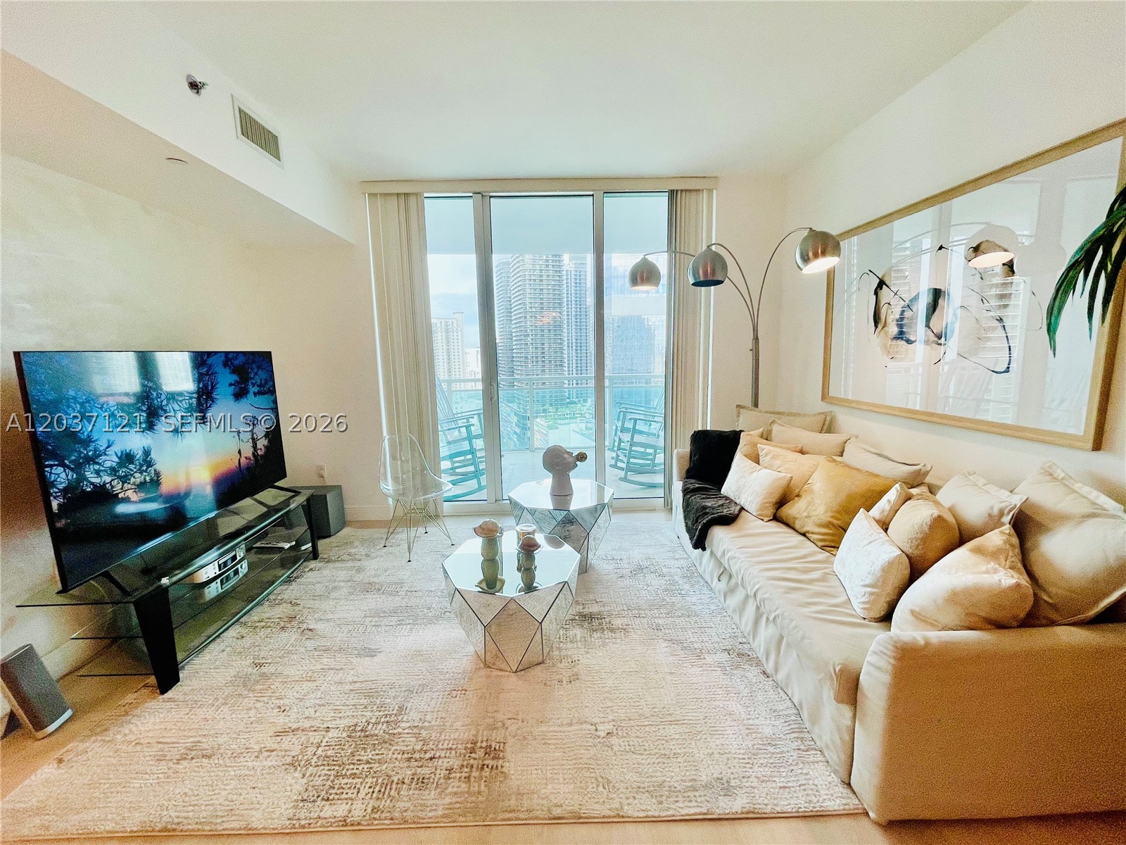 950 Brickell Bay Dr #2601, Miami FL 33131