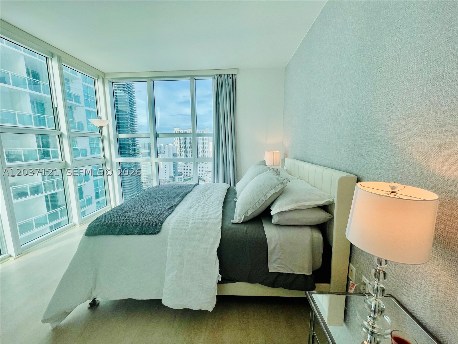 950 Brickell Bay Dr #2601, Miami FL 33131