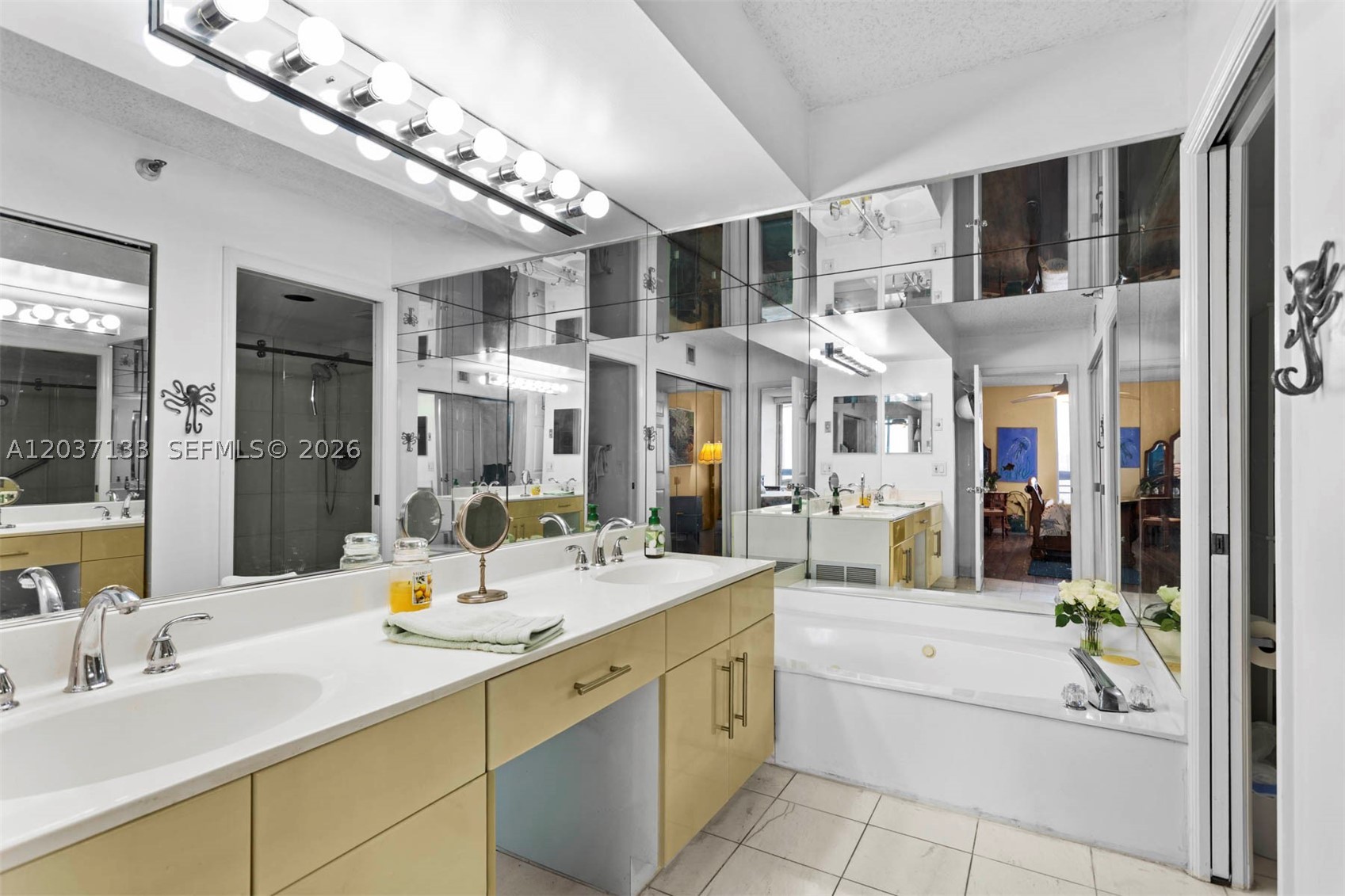 3500 Mystic Pointe Dr #3307, Aventura FL 33180