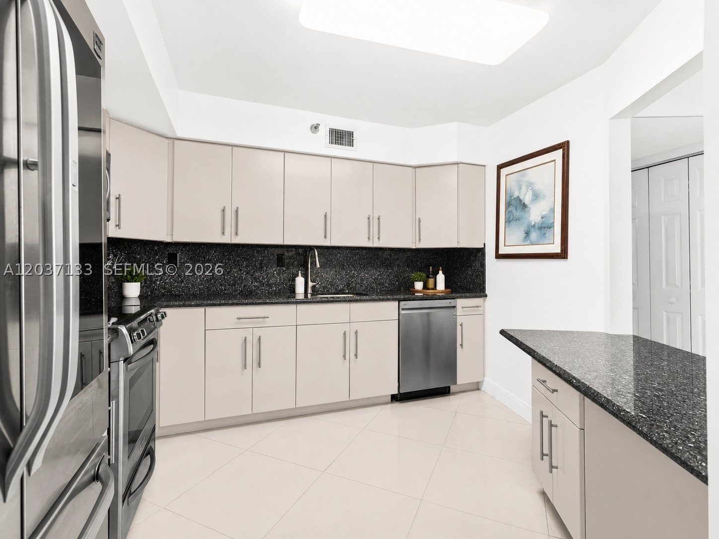 3500 Mystic Pointe Dr #3307, Aventura FL 33180