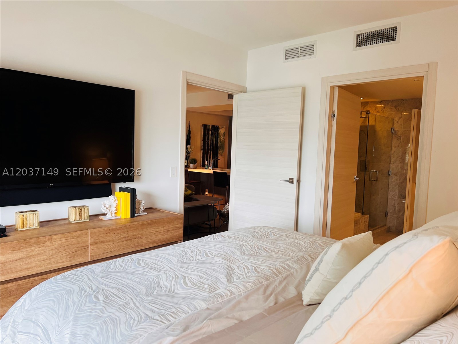 801 S Miami Ave #3608, Miami FL 33130