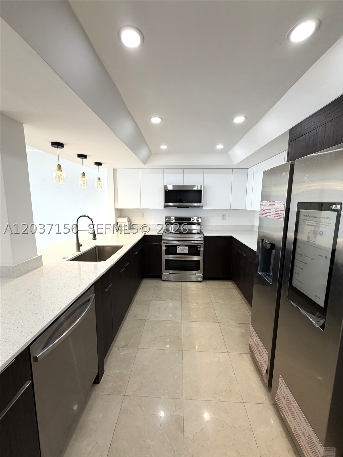 520 Brickell Key Dr #A1005, Miami FL 33131