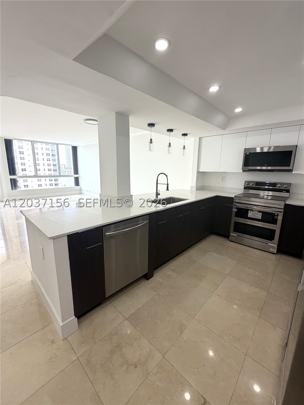 520 Brickell Key Dr #A1005, Miami FL 33131