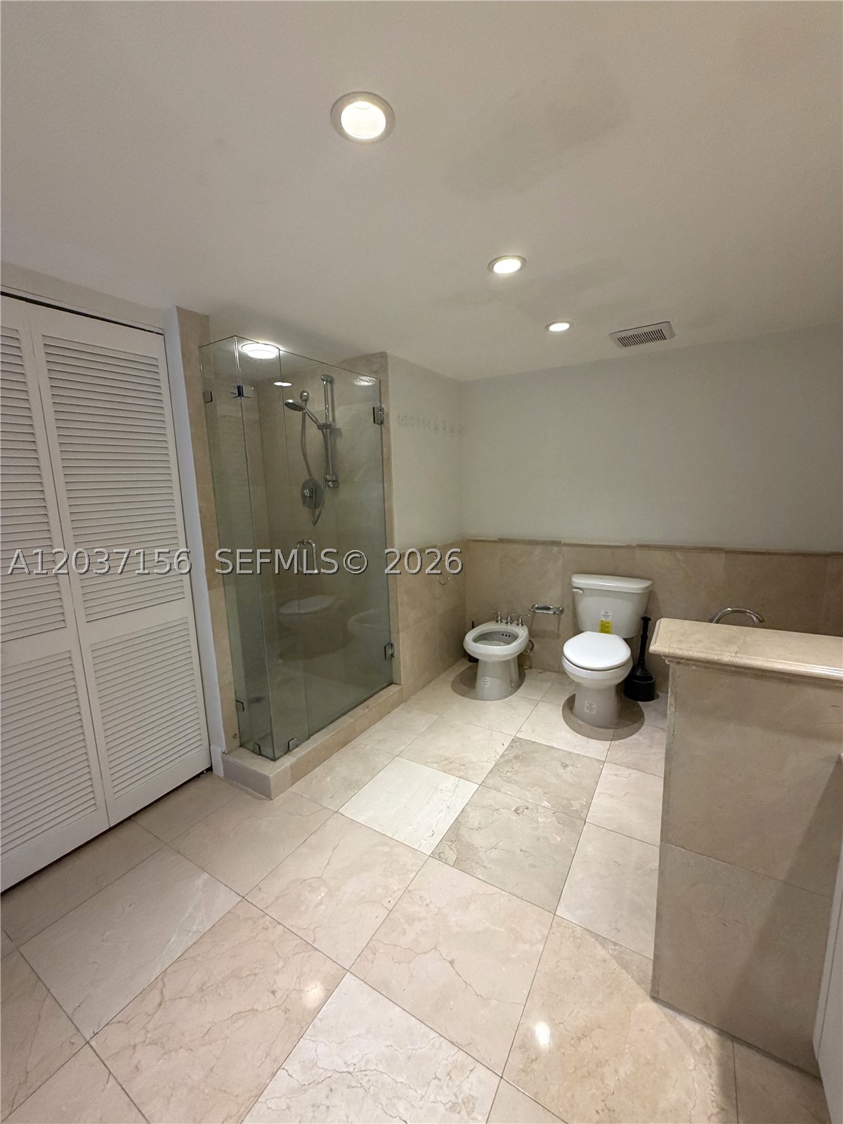 520 Brickell Key Dr #A1005, Miami FL 33131