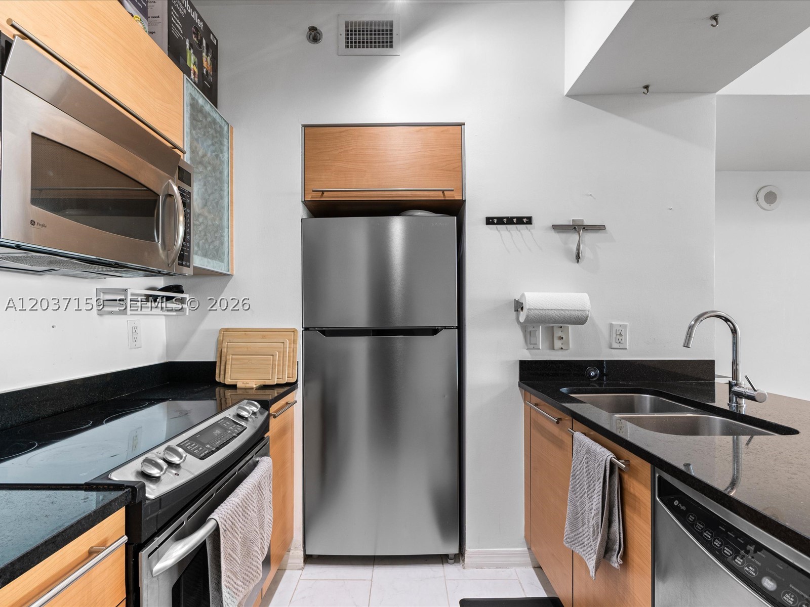 950 Brickell Bay Dr #501, Miami FL 33131