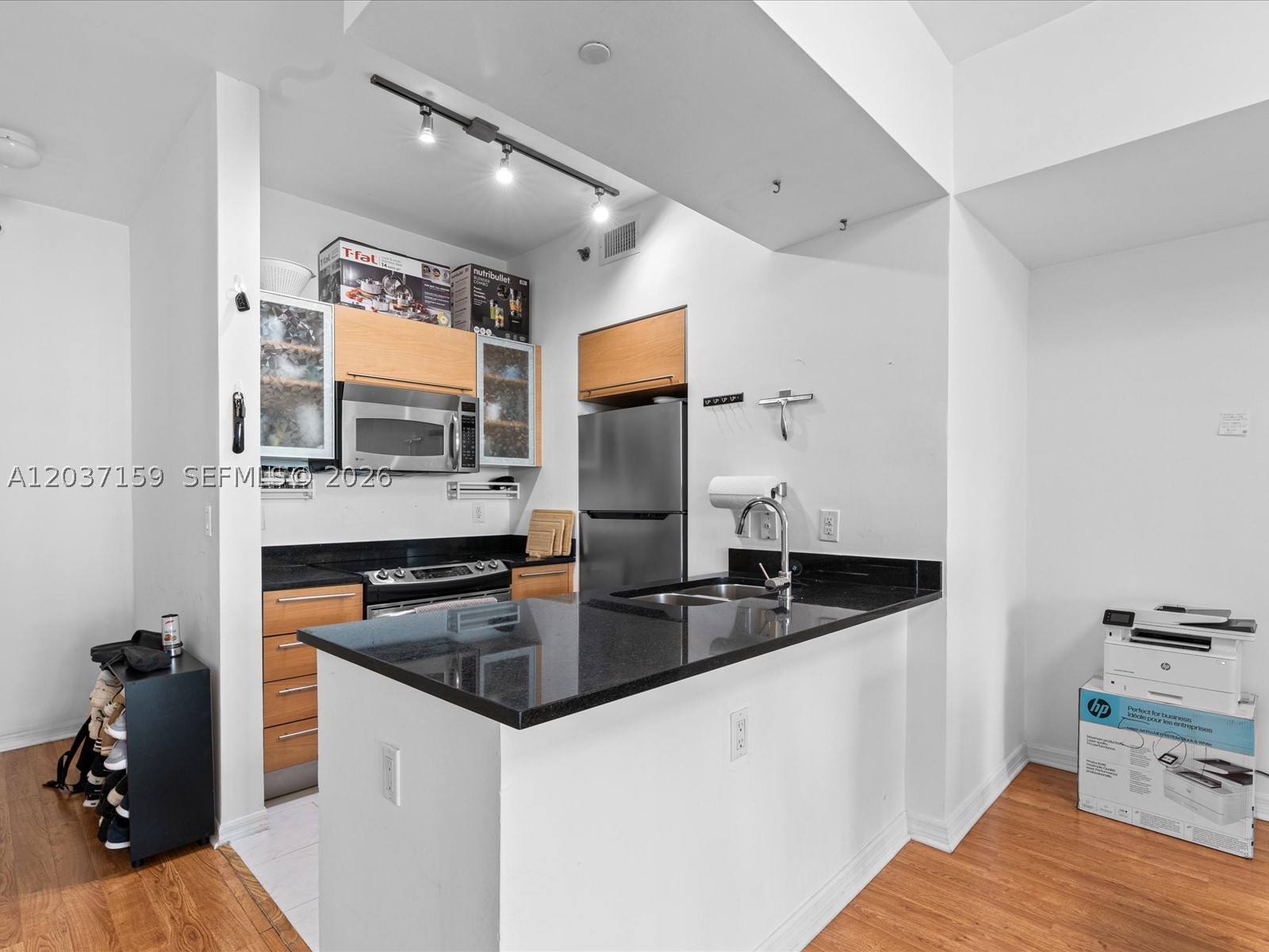 950 Brickell Bay Dr #501, Miami FL 33131