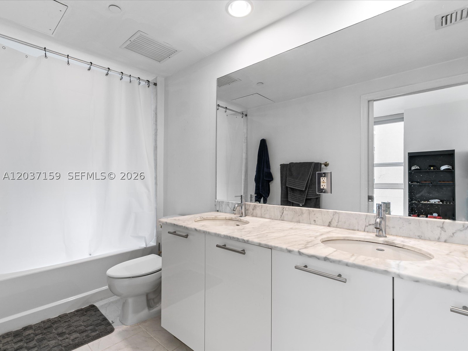 950 Brickell Bay Dr #501, Miami FL 33131