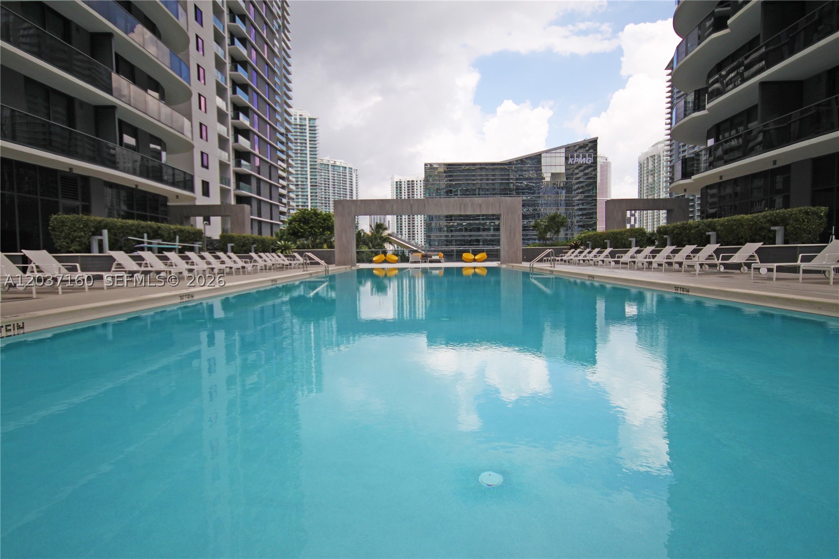 45 SW 9th St #4608, Miami FL 33130