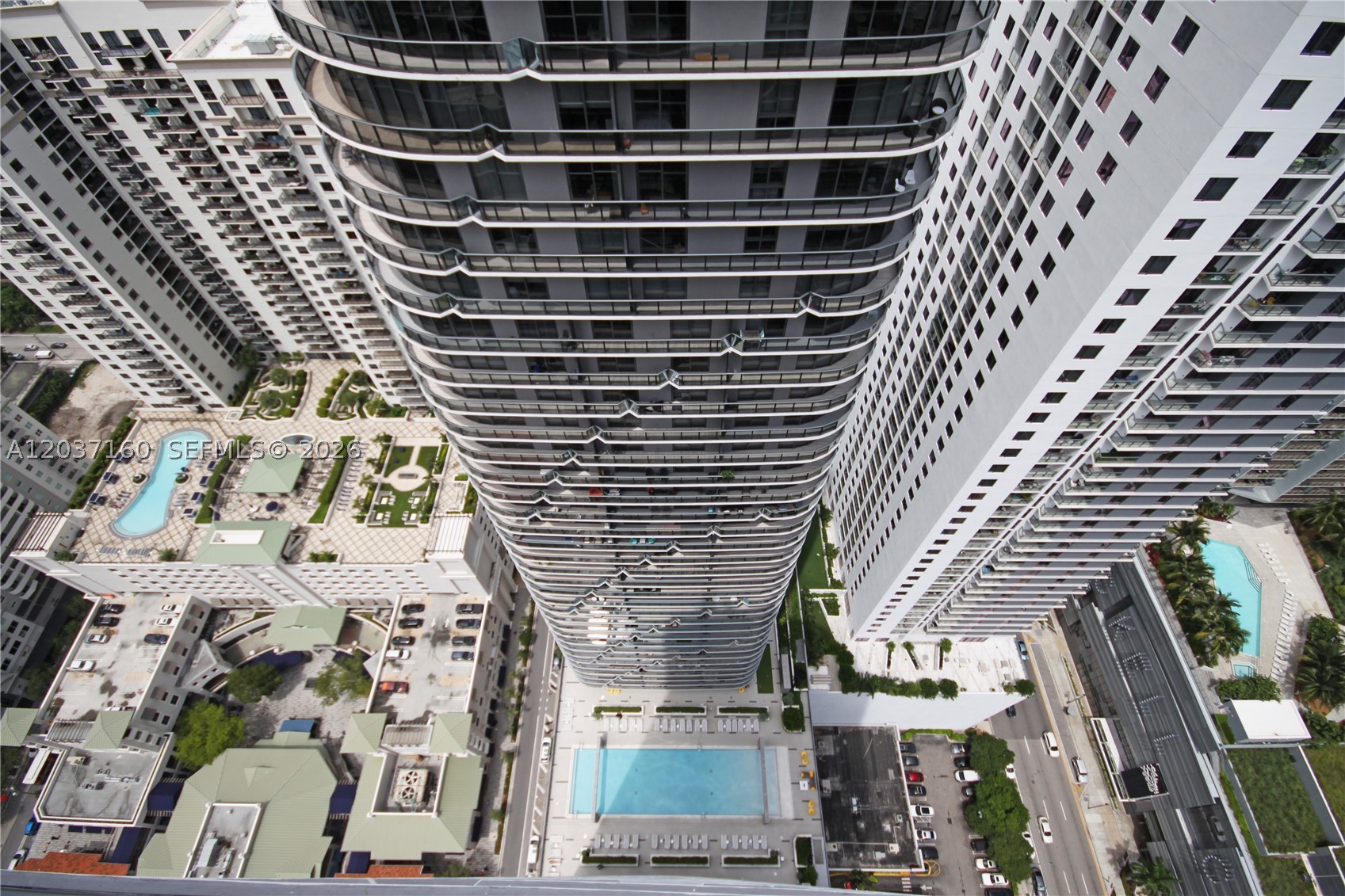 45 SW 9th St #4608, Miami FL 33130