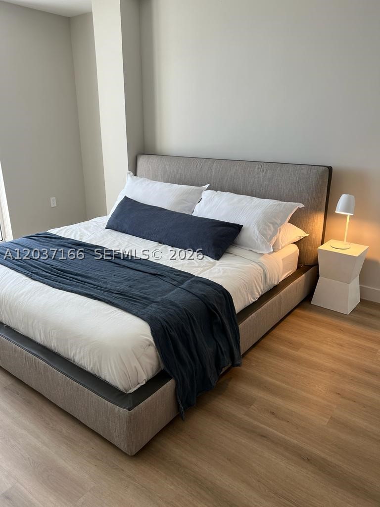 10275 Collins Ave #915, Bal Harbour FL 33154