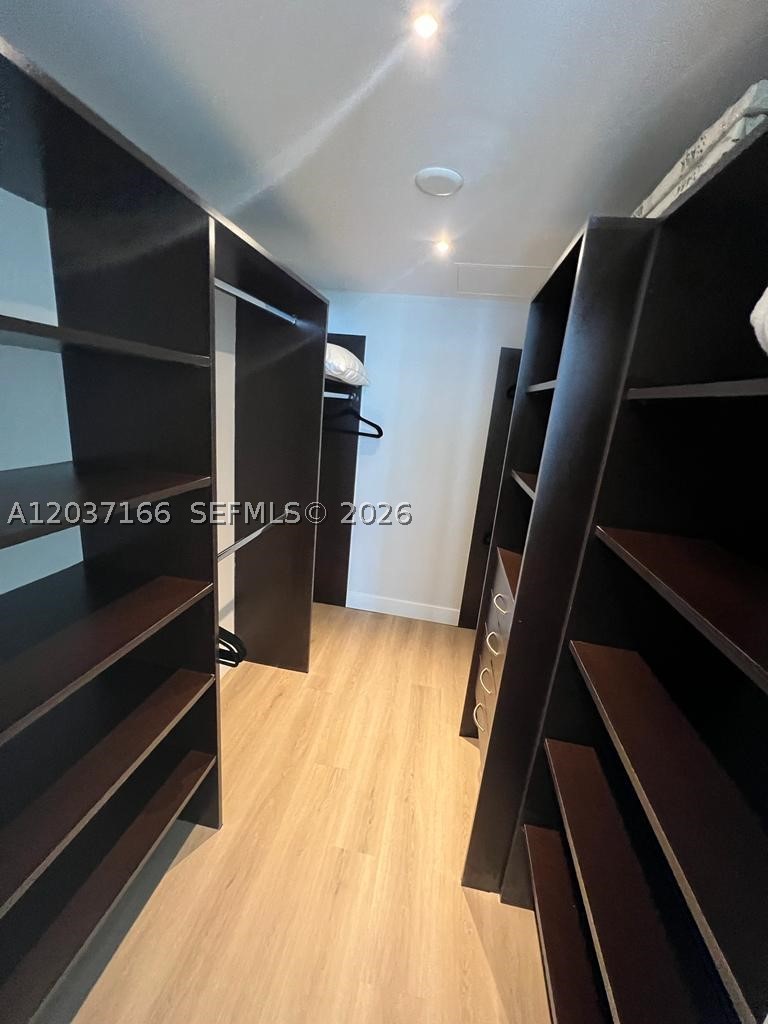 10275 Collins Ave #915, Bal Harbour FL 33154