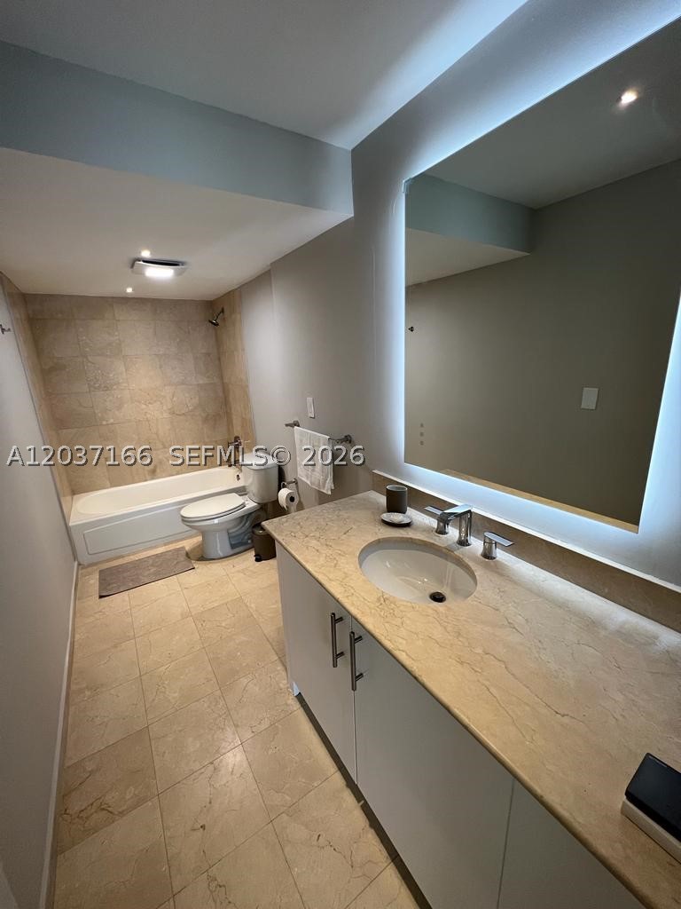 10275 Collins Ave #915, Bal Harbour FL 33154