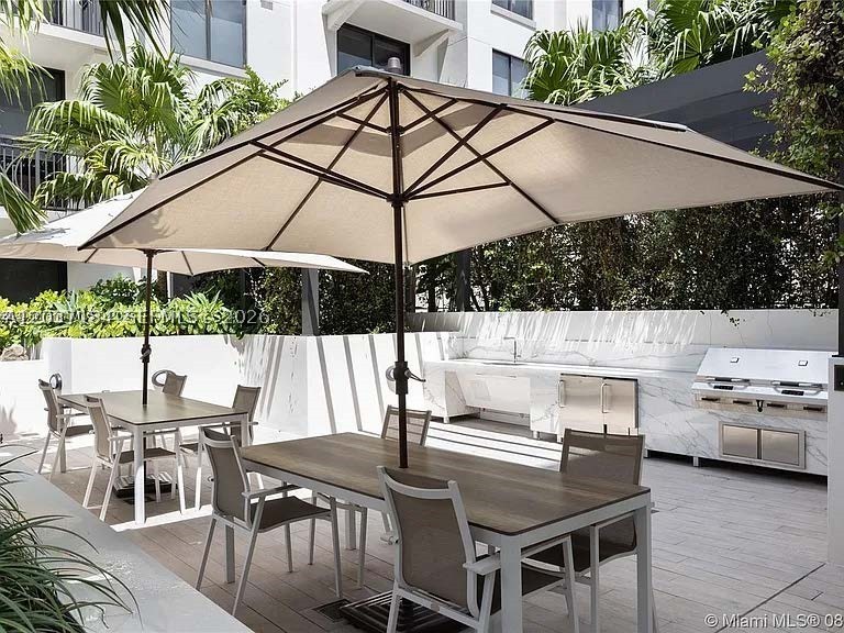 301 Altara Ave #527, Coral Gables FL 33146