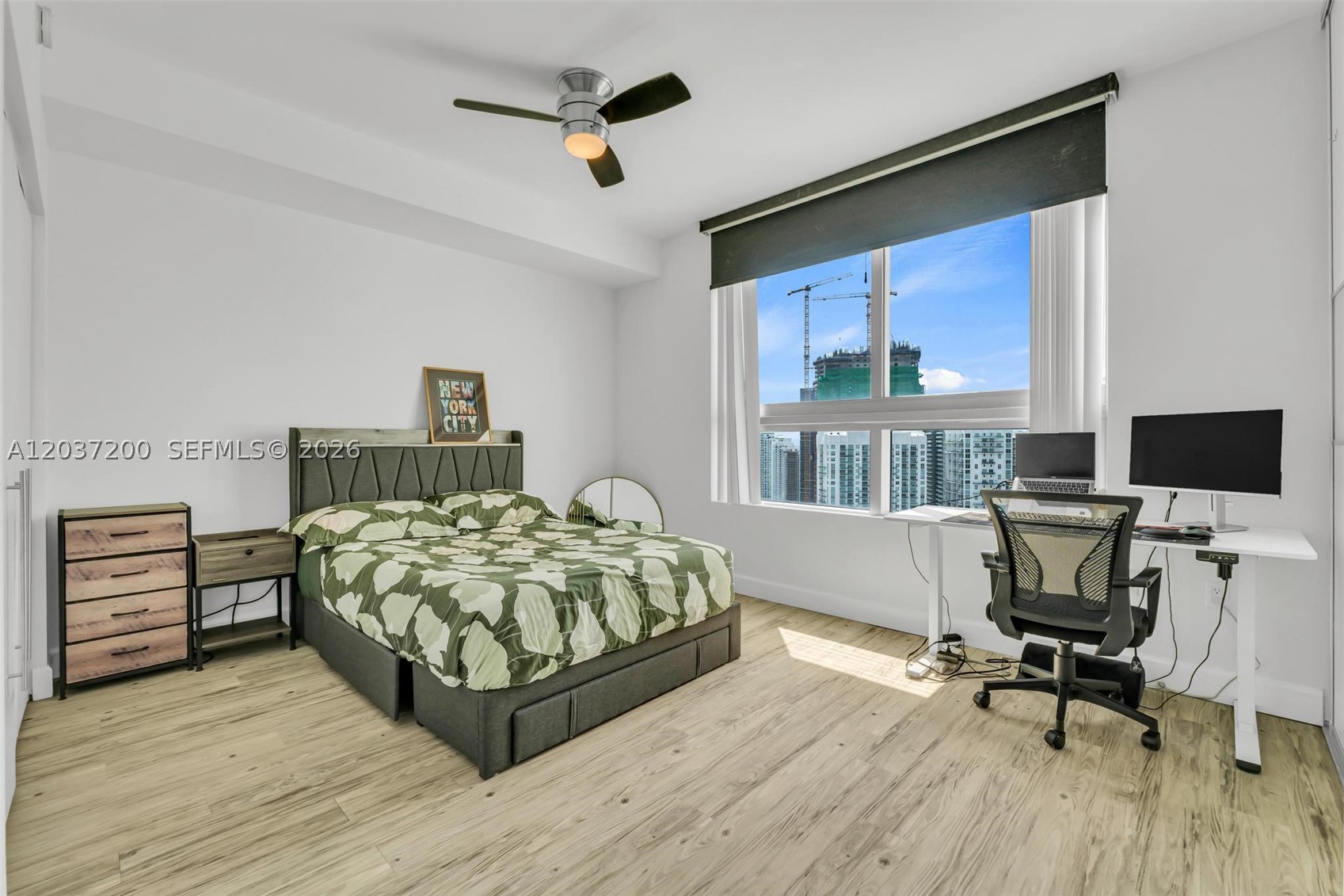 90 SW 3rd St #4303, Miami FL 33130