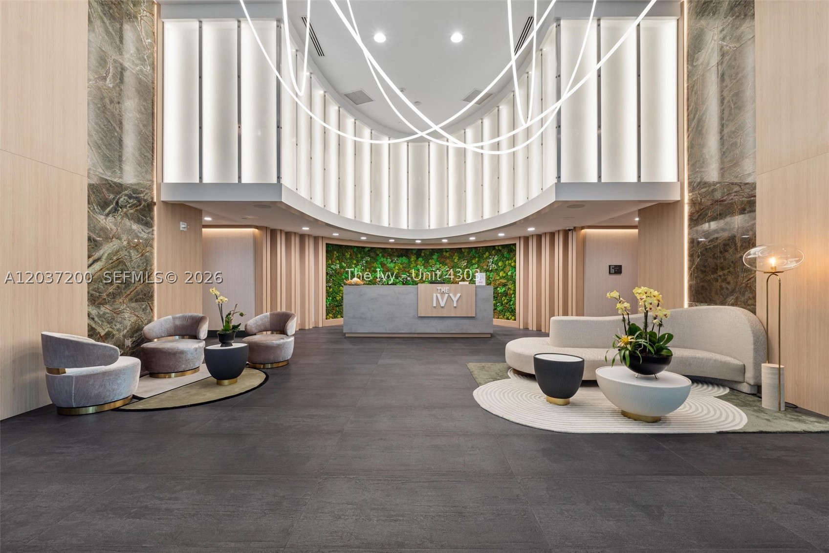 90 SW 3rd St #4303, Miami FL 33130