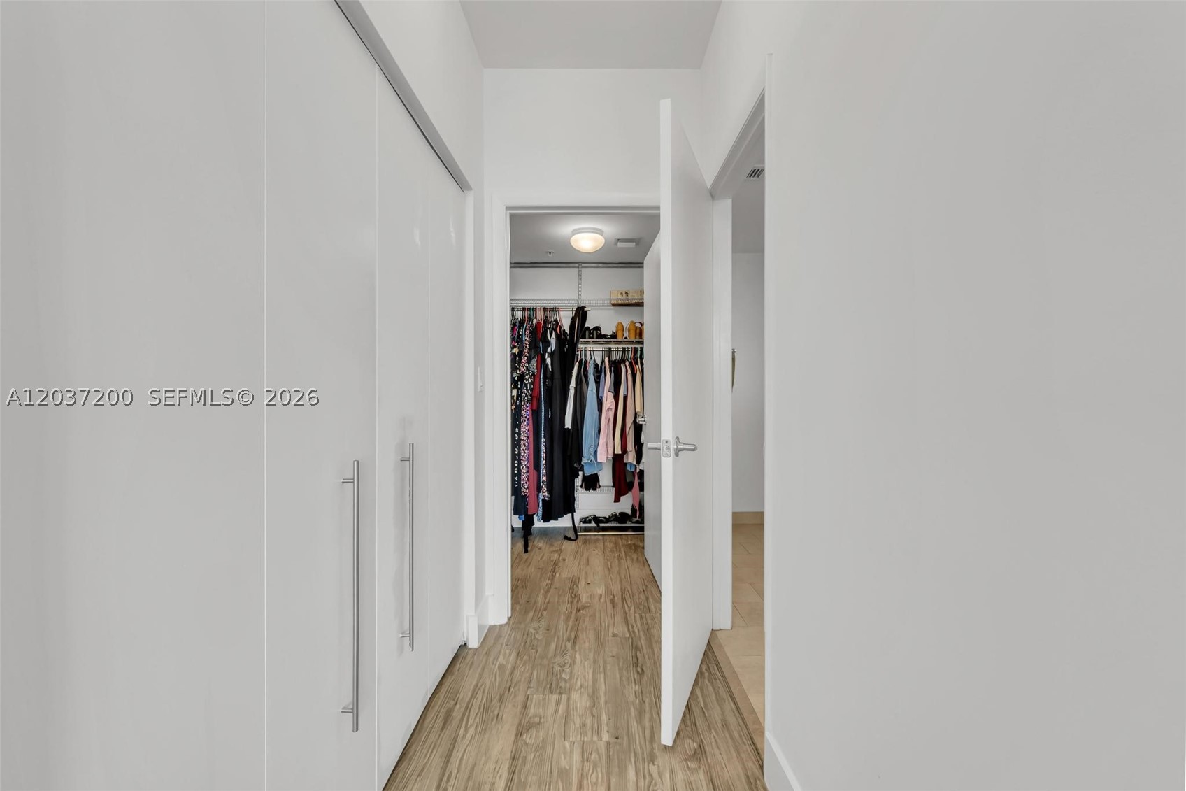 90 SW 3rd St #4303, Miami FL 33130