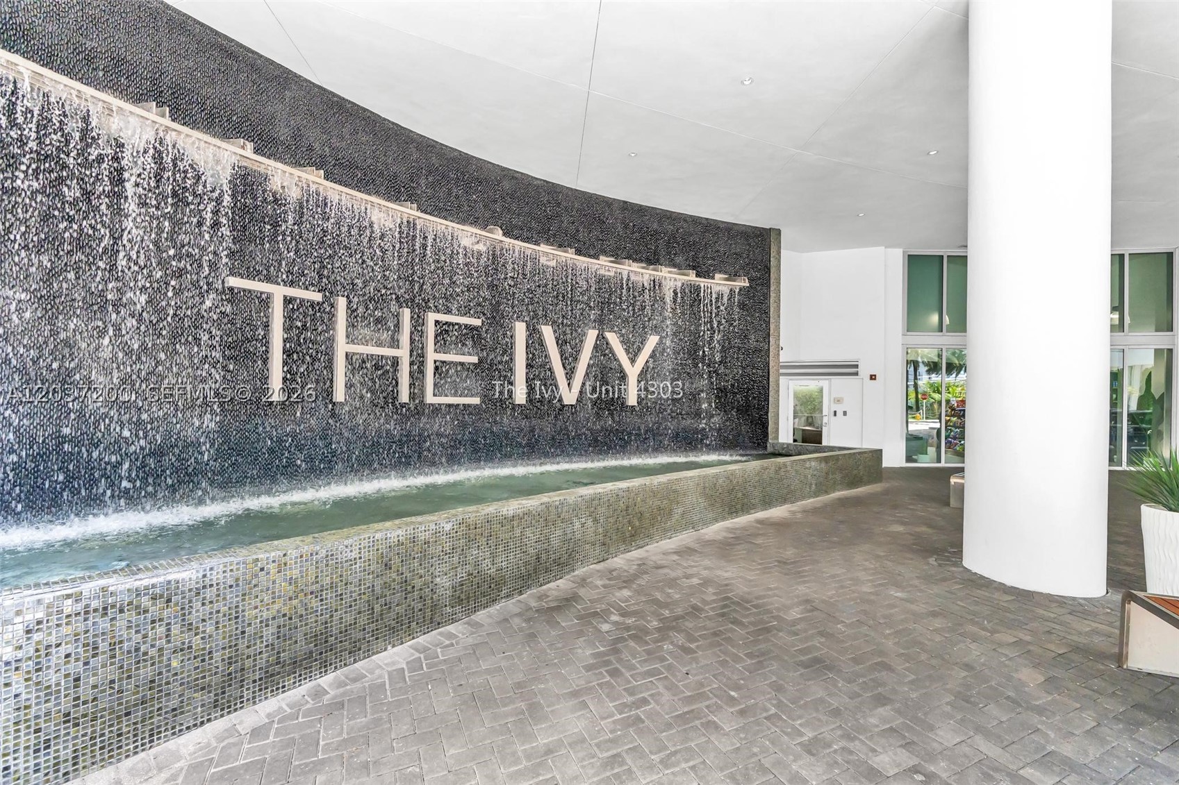90 SW 3rd St #4303, Miami FL 33130
