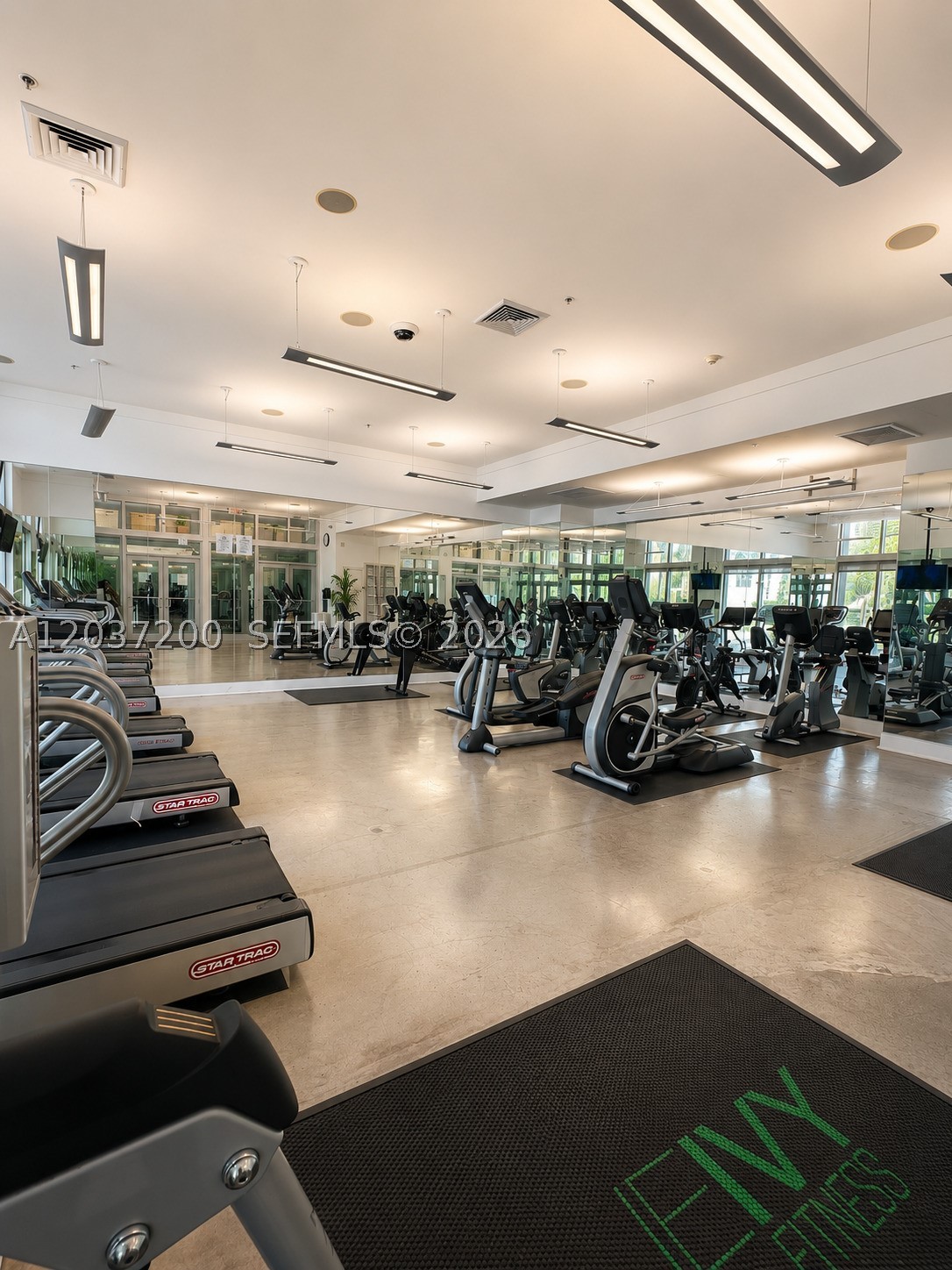 90 SW 3rd St #4303, Miami FL 33130