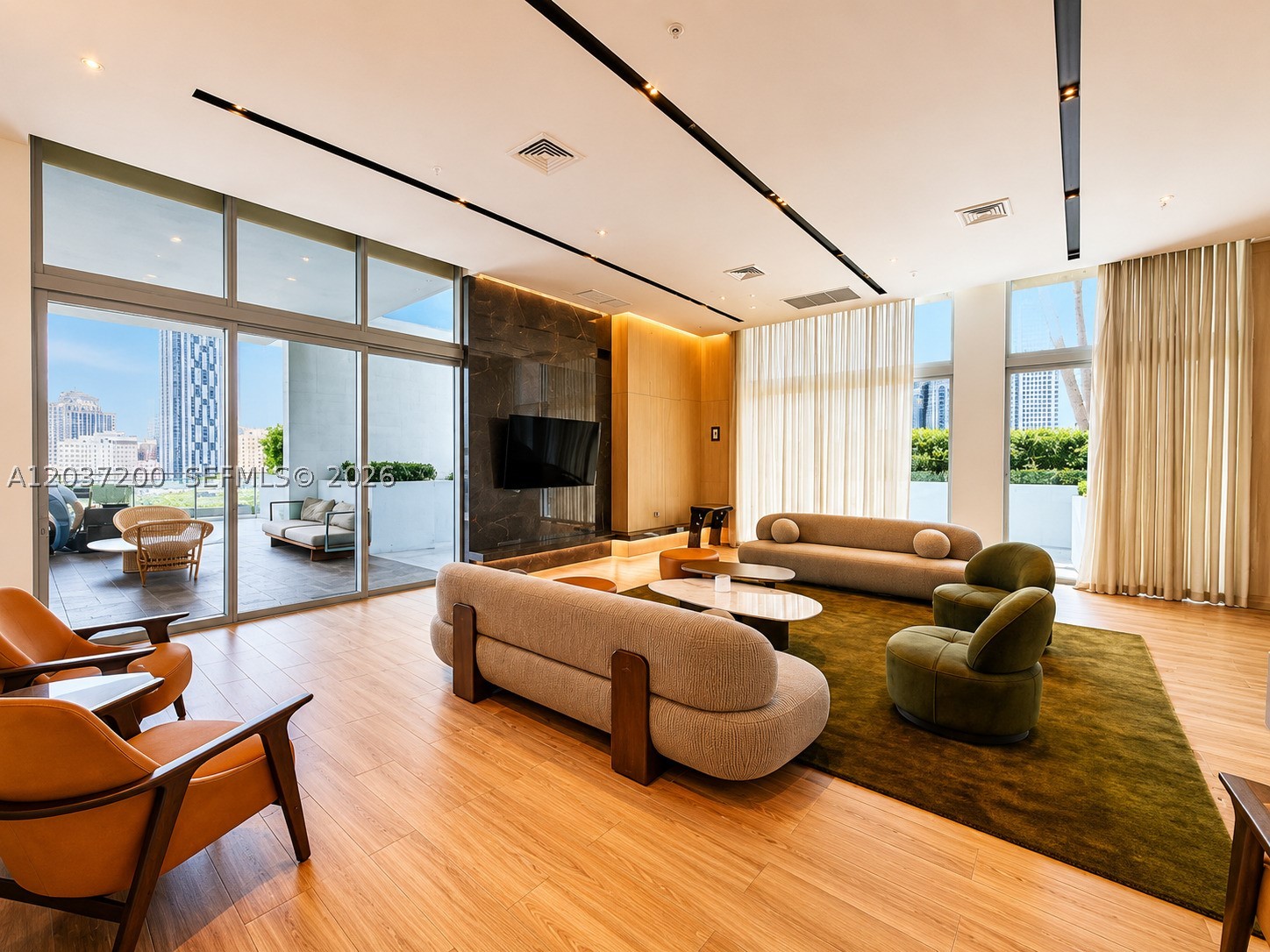 90 SW 3rd St #4303, Miami FL 33130