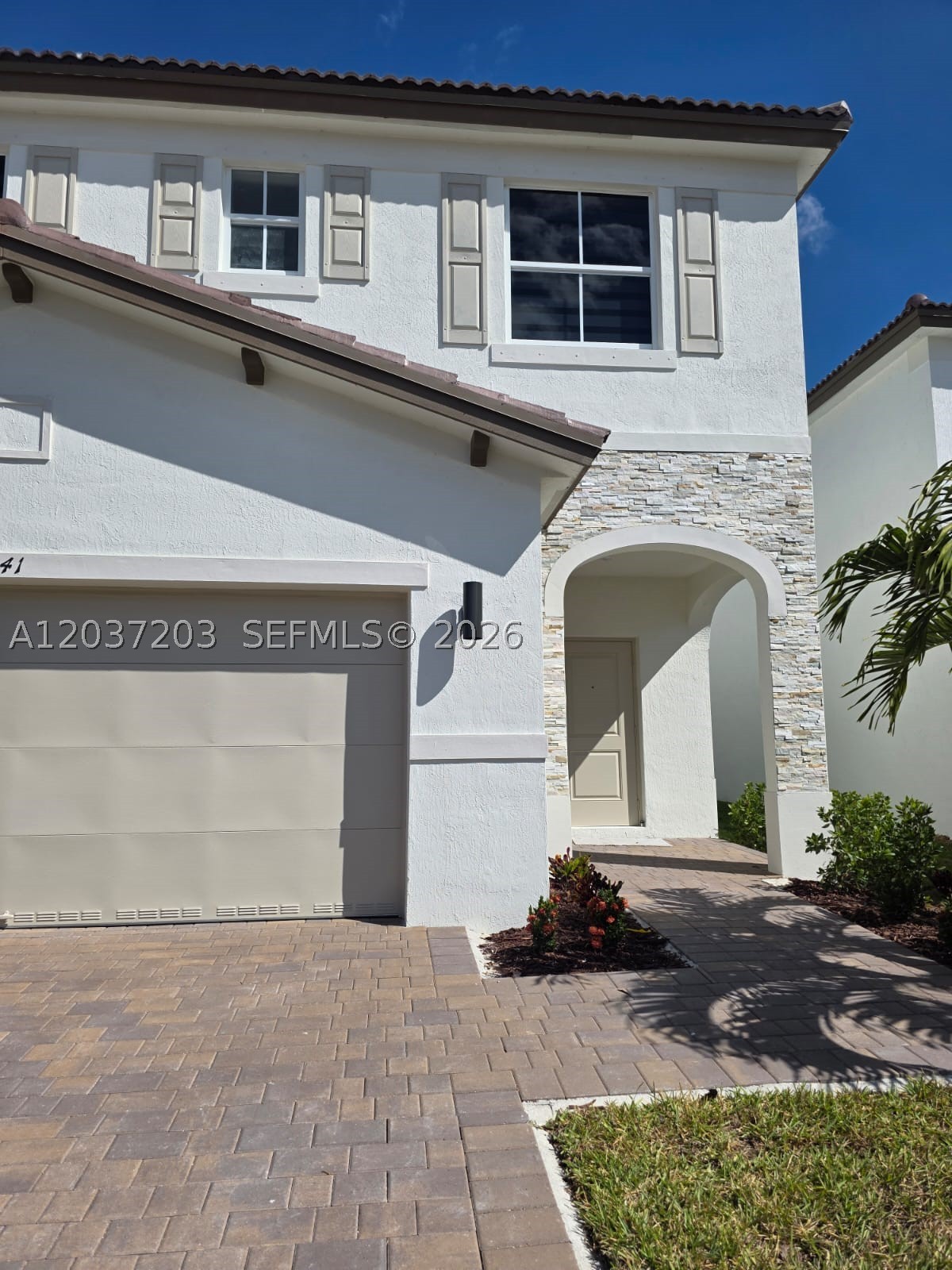2741 SE 24th Ct, Homestead FL 33035