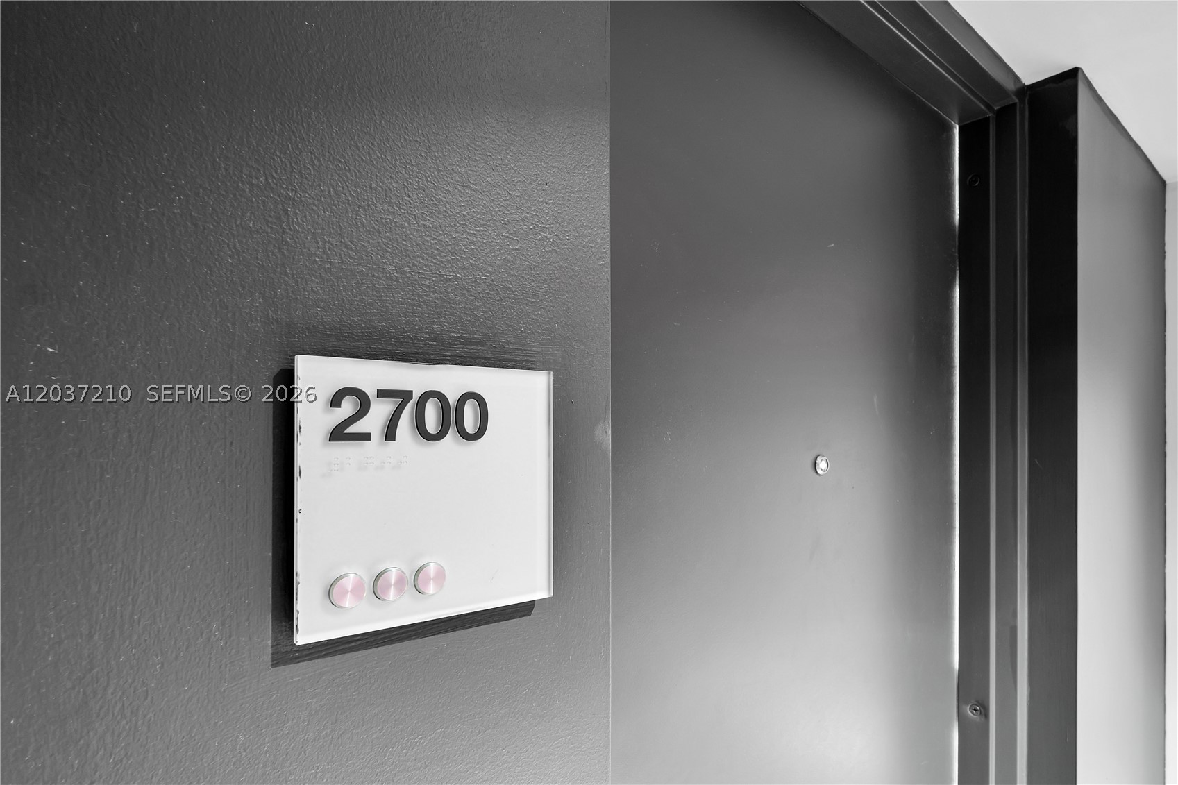 500 Brickell Ave #2700, Miami FL 33131