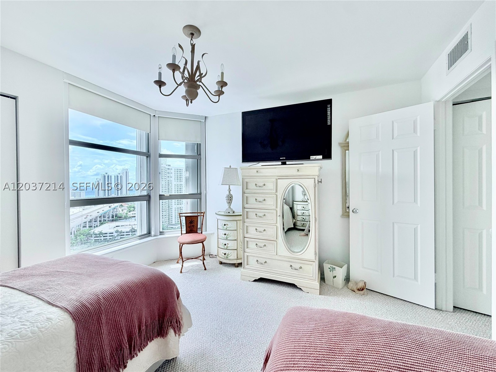 3500 Mystic Pointe Dr #2306, Aventura FL 33180
