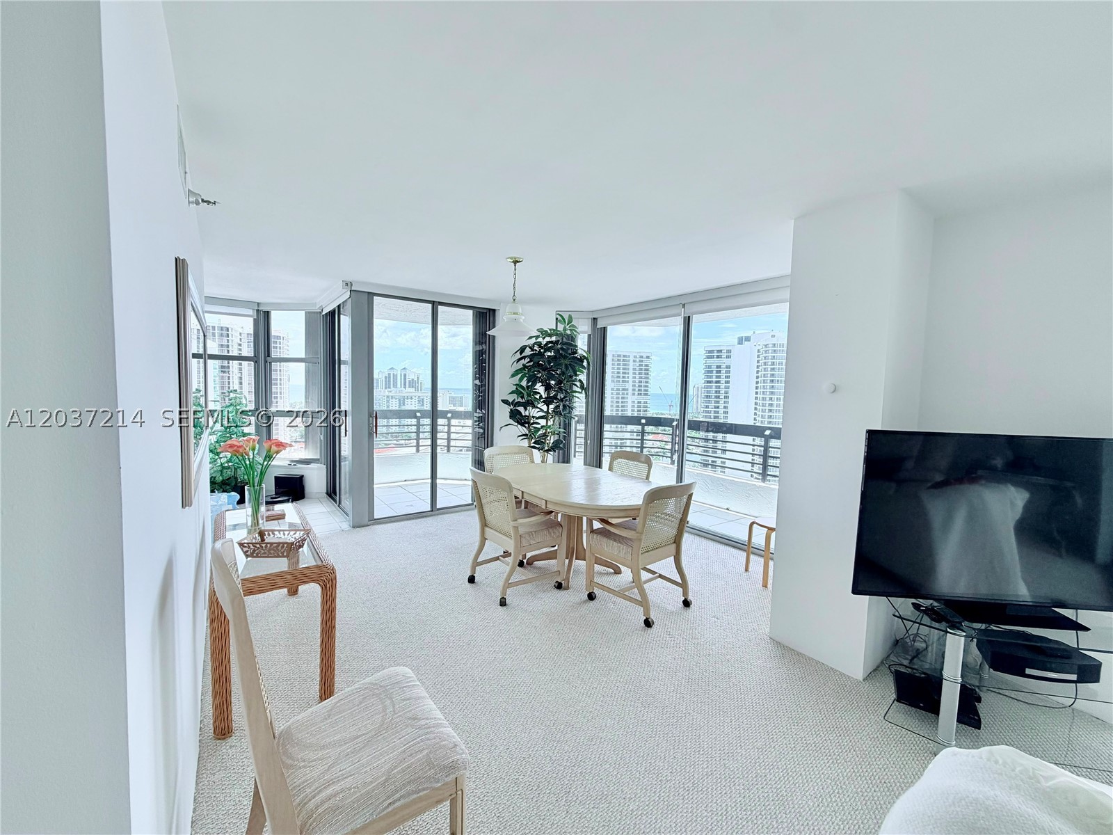 3500 Mystic Pointe Dr #2306, Aventura FL 33180