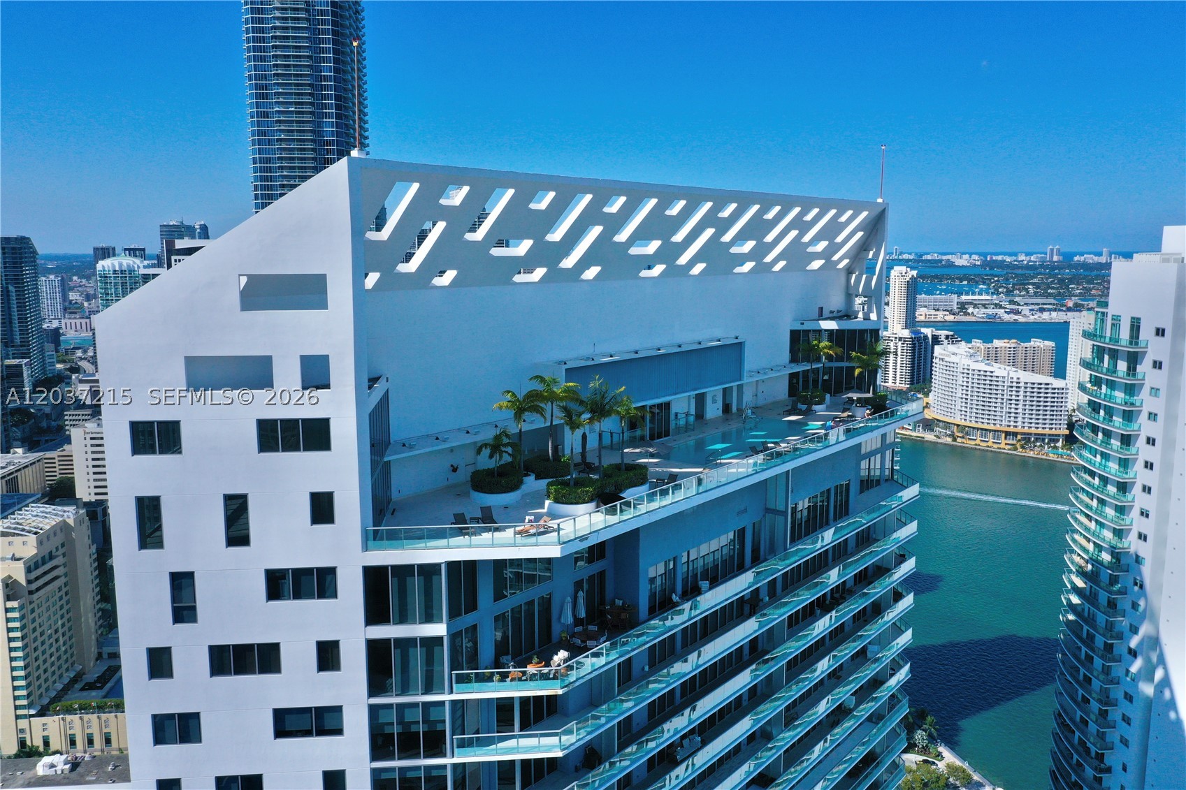 1300 Brickell Bay Dr #610, Miami FL 33131