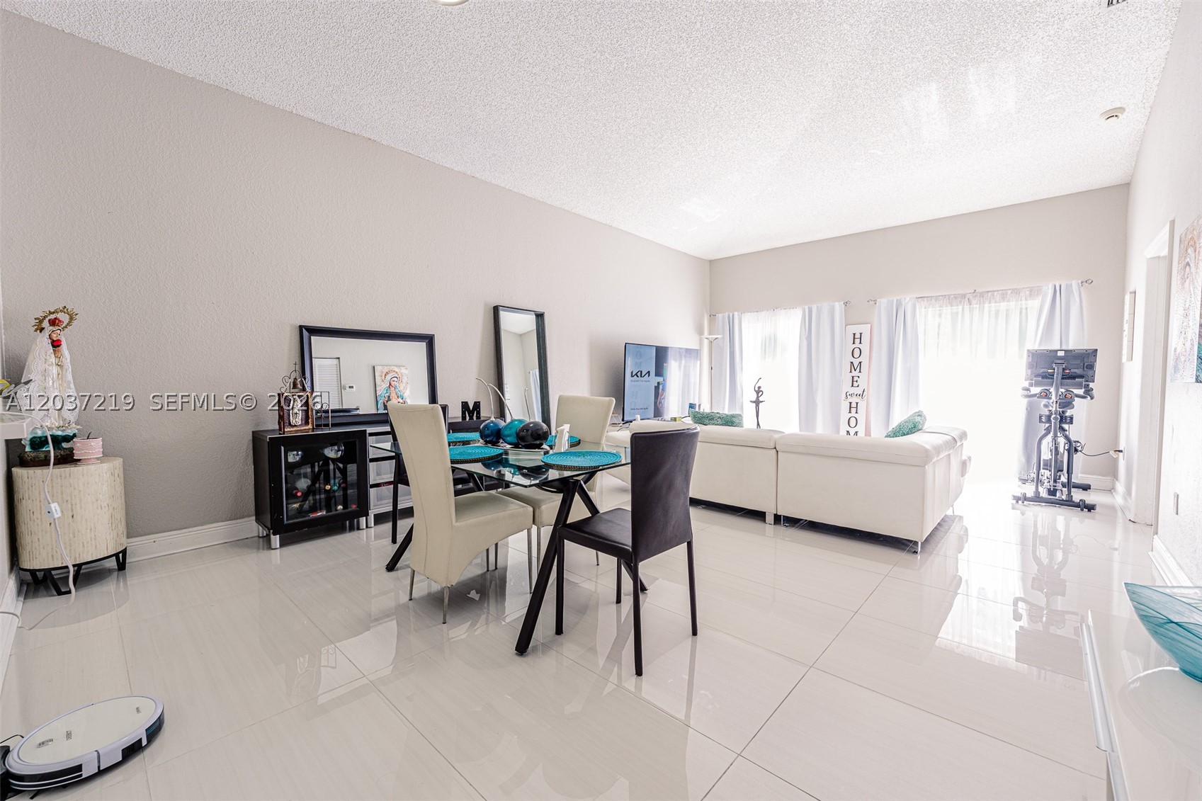 10297 SW 162nd Ct, Miami FL 33196