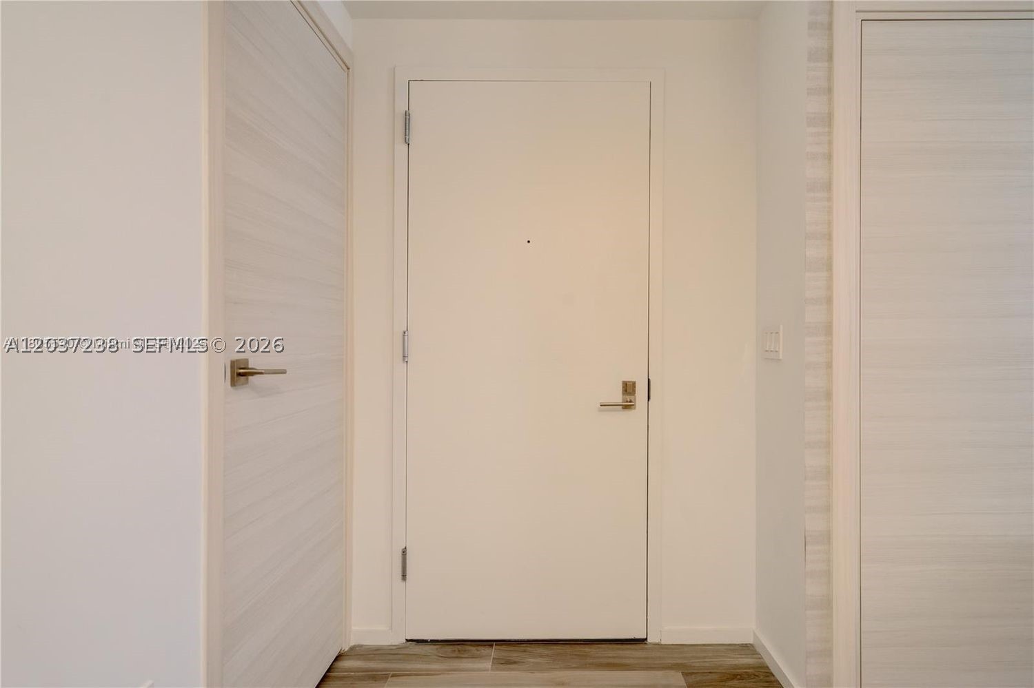 801 S Miami Ave #2906, Miami FL 33130