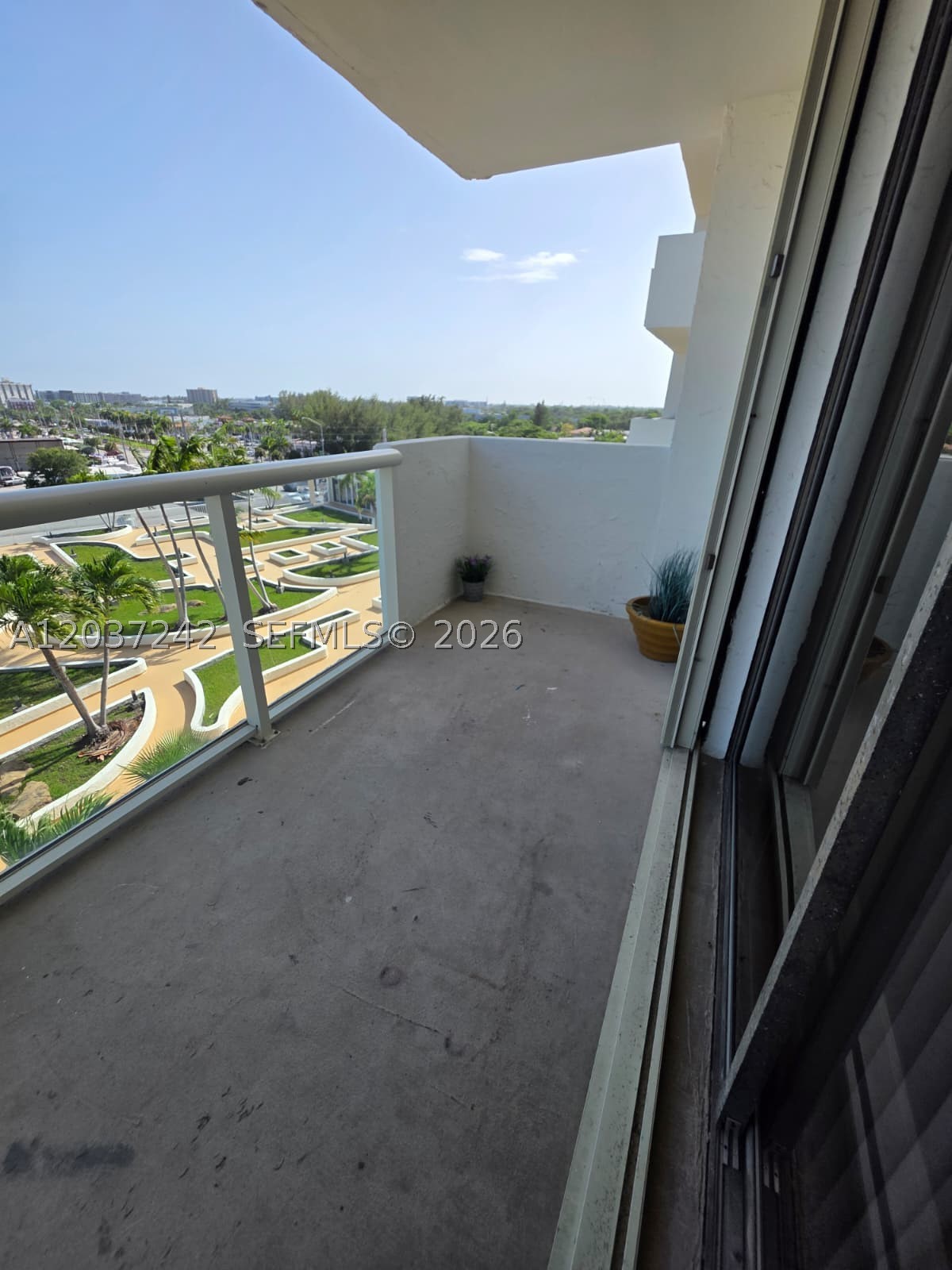 13499 Biscayne Blvd #706, North Miami FL 33181