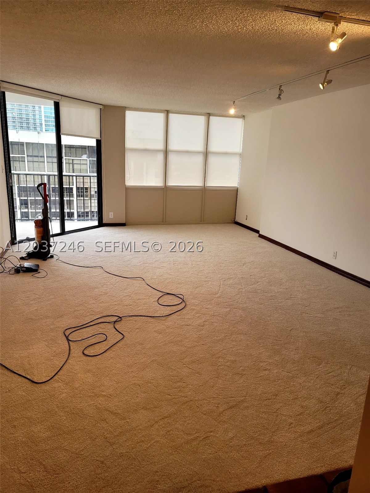 1901 Brickell Ave #B1807, Miami FL 33129