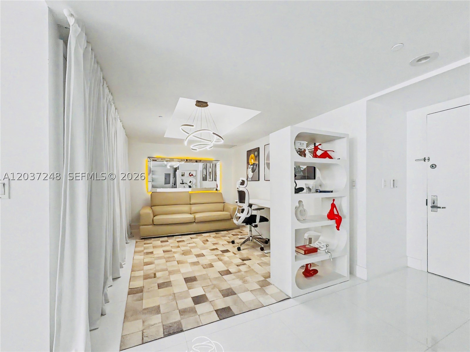 465 Brickell Ave #1605, Miami FL 33131