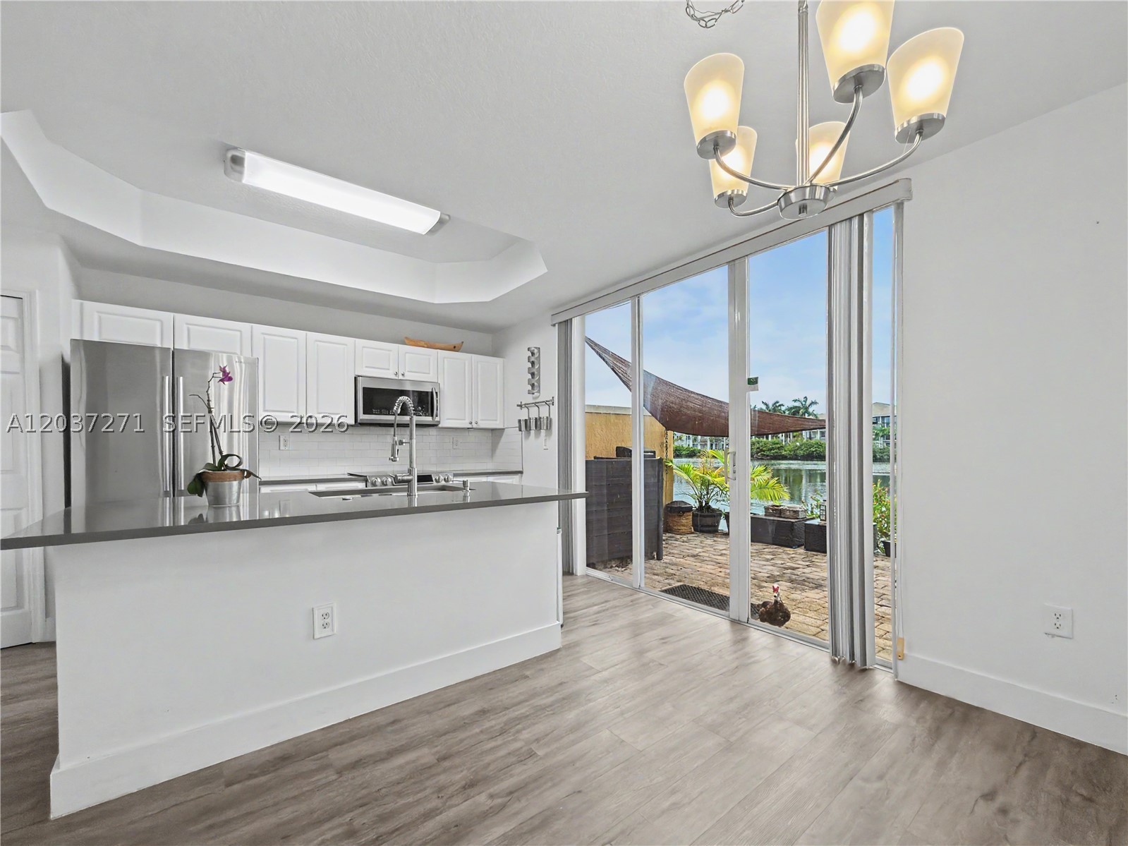 10573 SW 6th St #1206, Pembroke Pines FL 33025