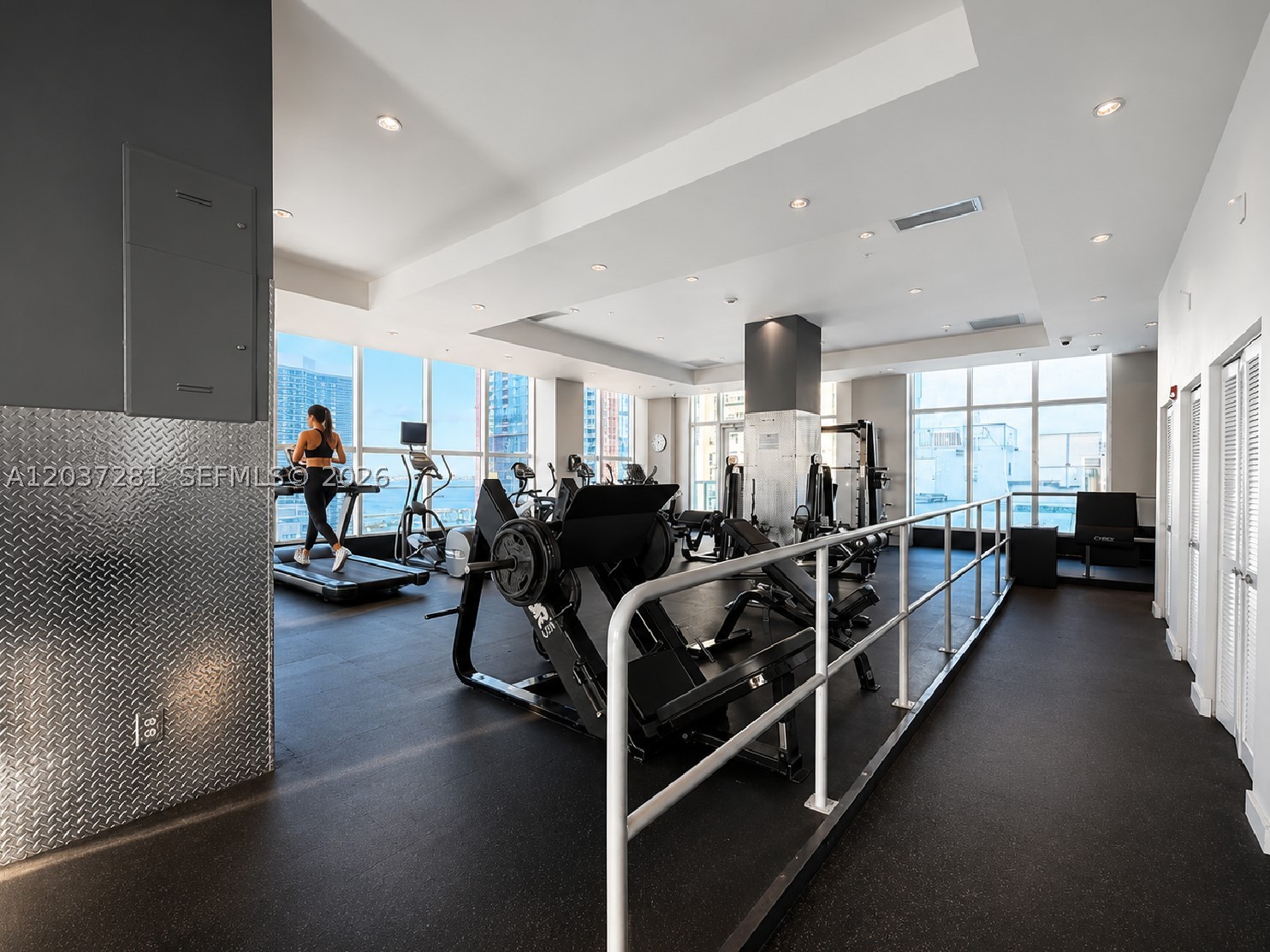133 NE 2nd Ave #1508, Miami FL 33132
