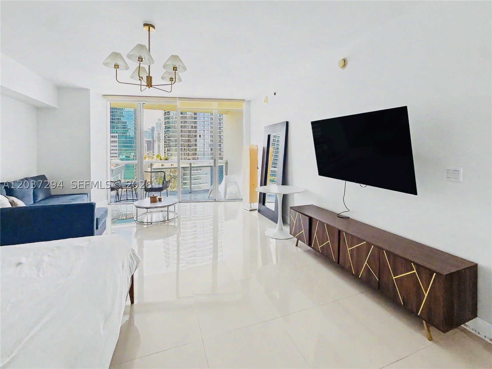 475 Brickell Ave #1910, Miami FL 33131
