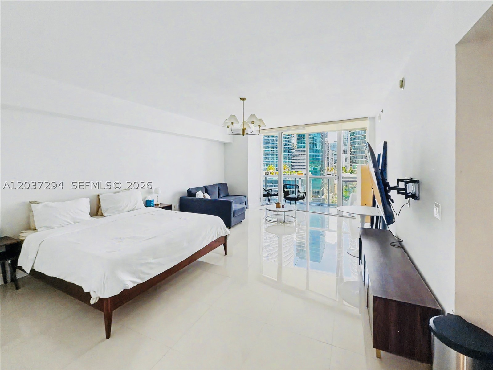 475 Brickell Ave #1910, Miami FL 33131
