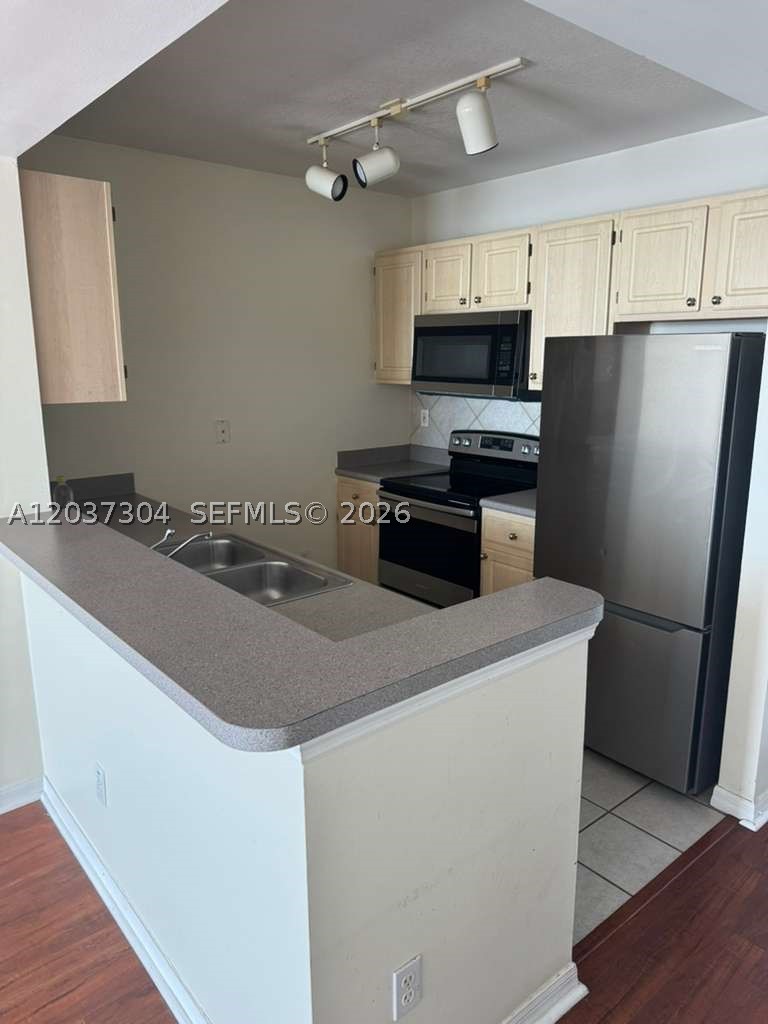 2665 SW 37th Ave #611, Miami FL 33133