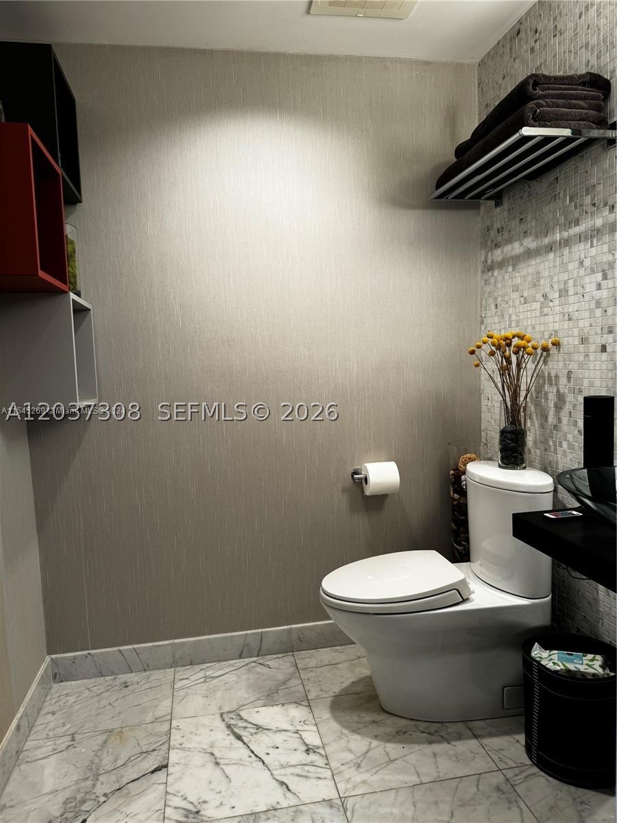 200 Biscayne Boulevar Way #3110, Miami FL 33131