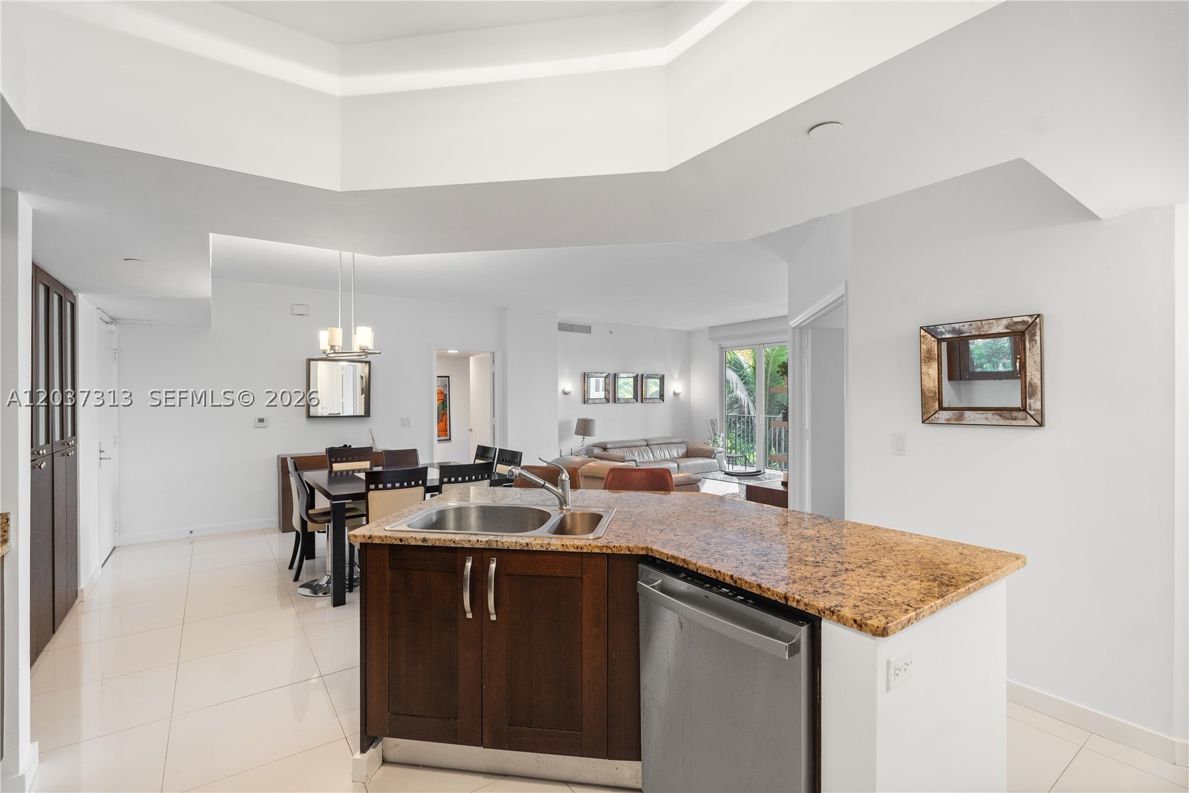 20000 E Country Club Dr #306, Aventura FL 33180