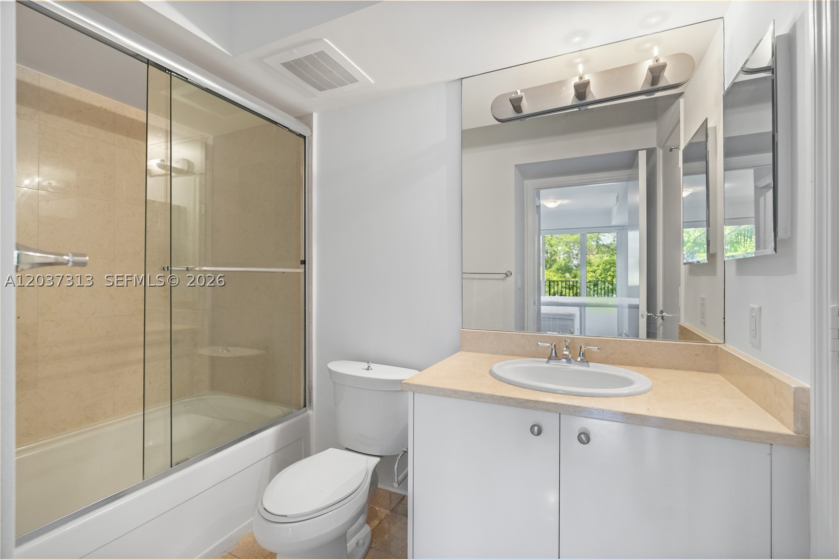 20000 E Country Club Dr #306, Aventura FL 33180