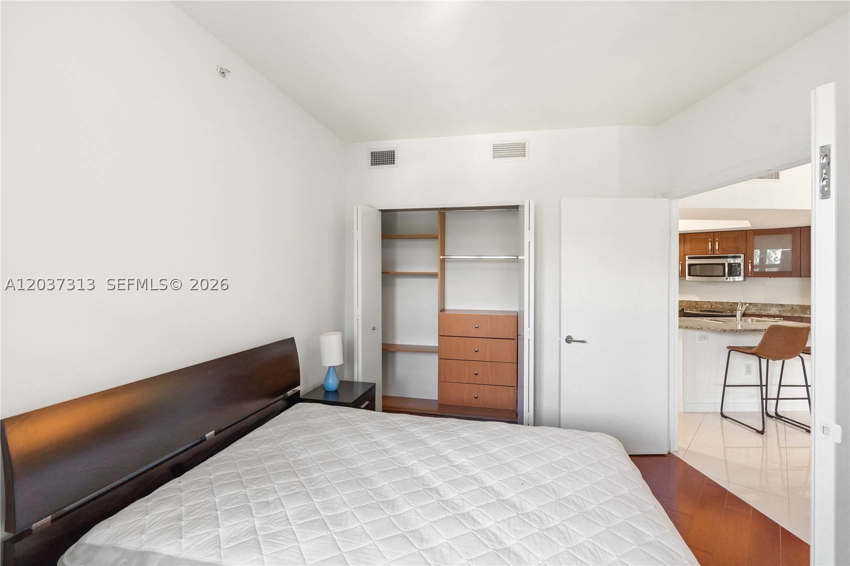 20000 E Country Club Dr #306, Aventura FL 33180