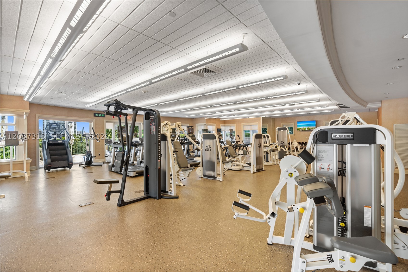20000 E Country Club Dr #306, Aventura FL 33180