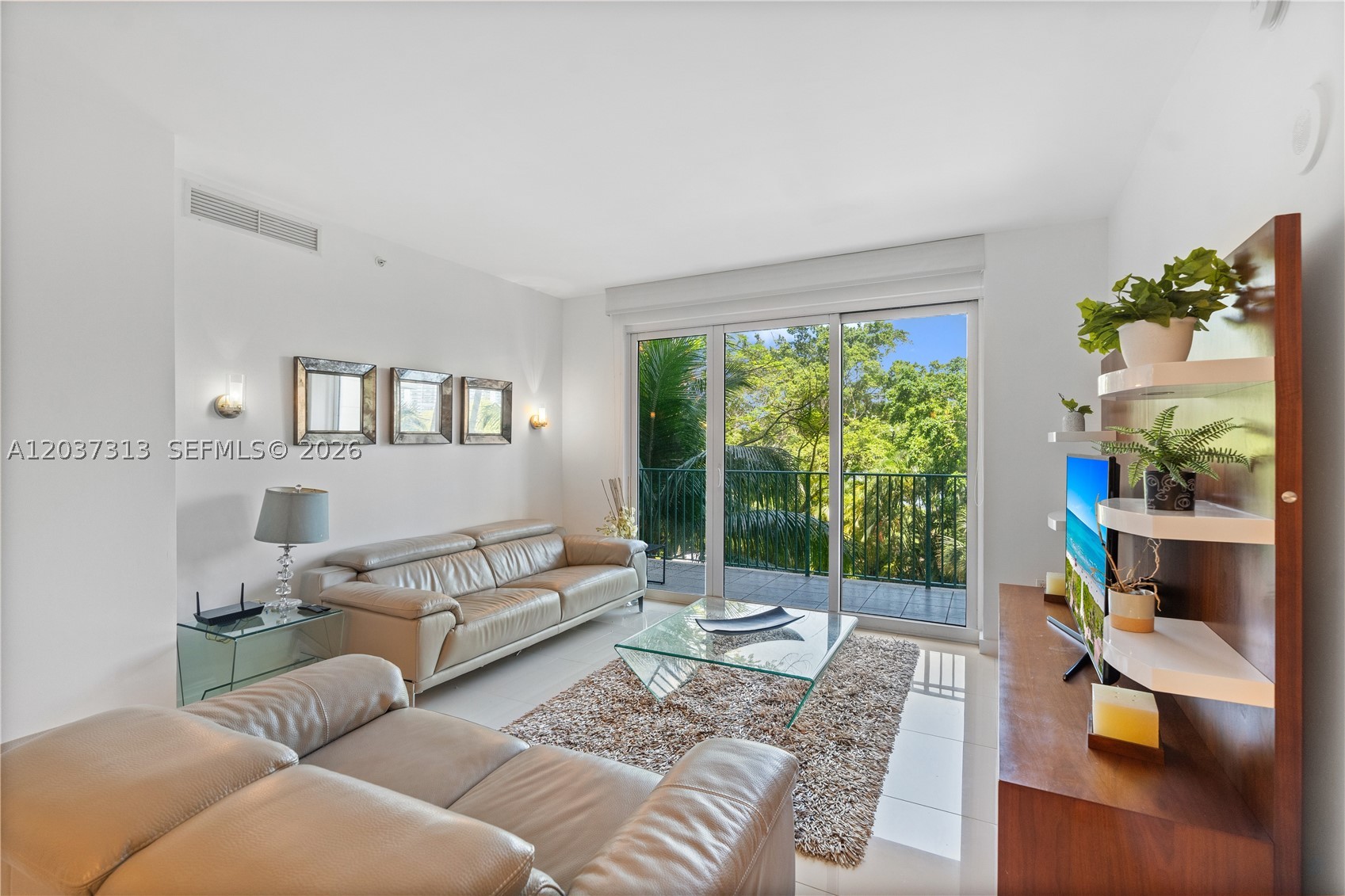 20000 E Country Club Dr #306, Aventura FL 33180