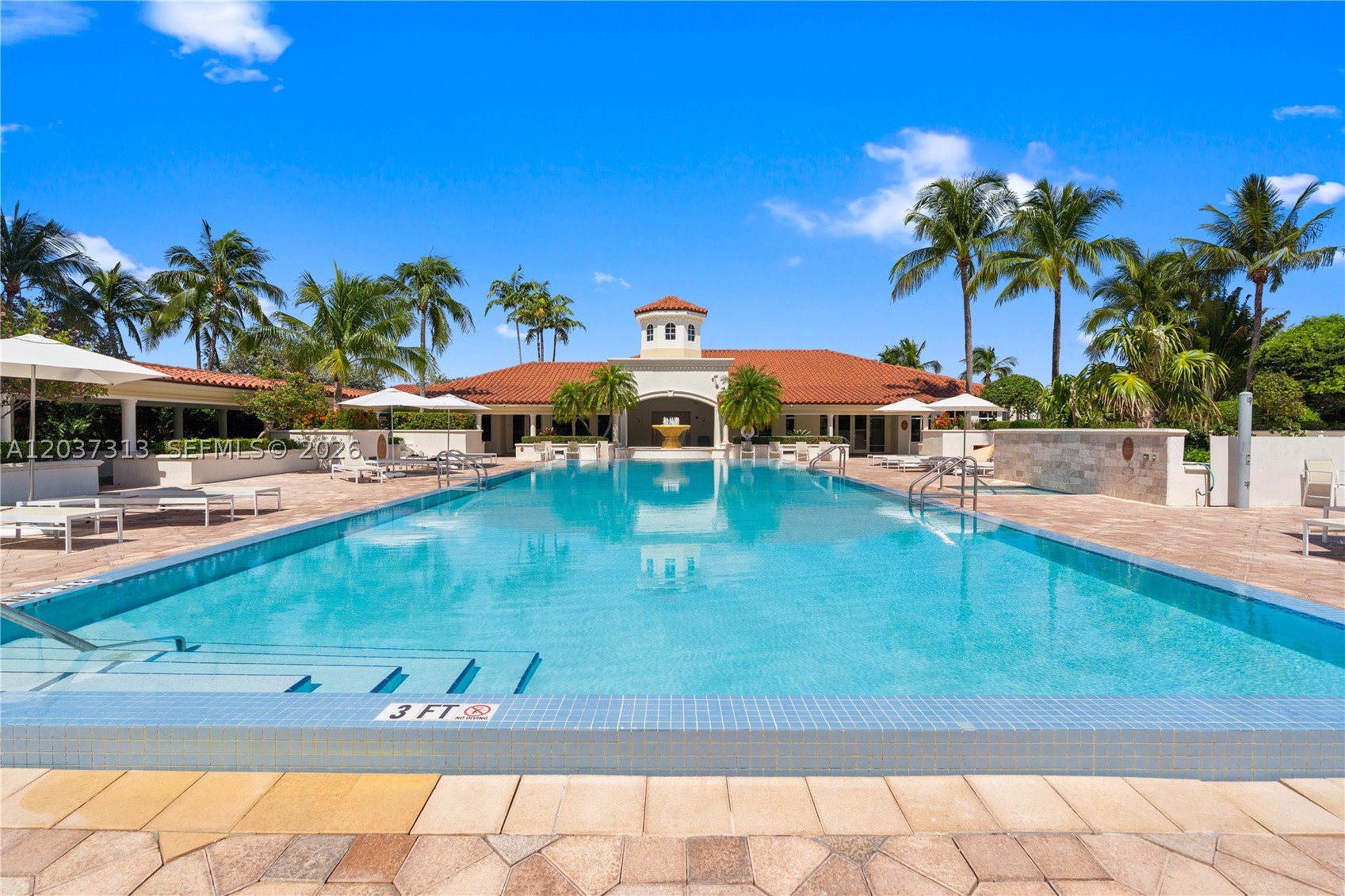 20000 E Country Club Dr #306, Aventura FL 33180